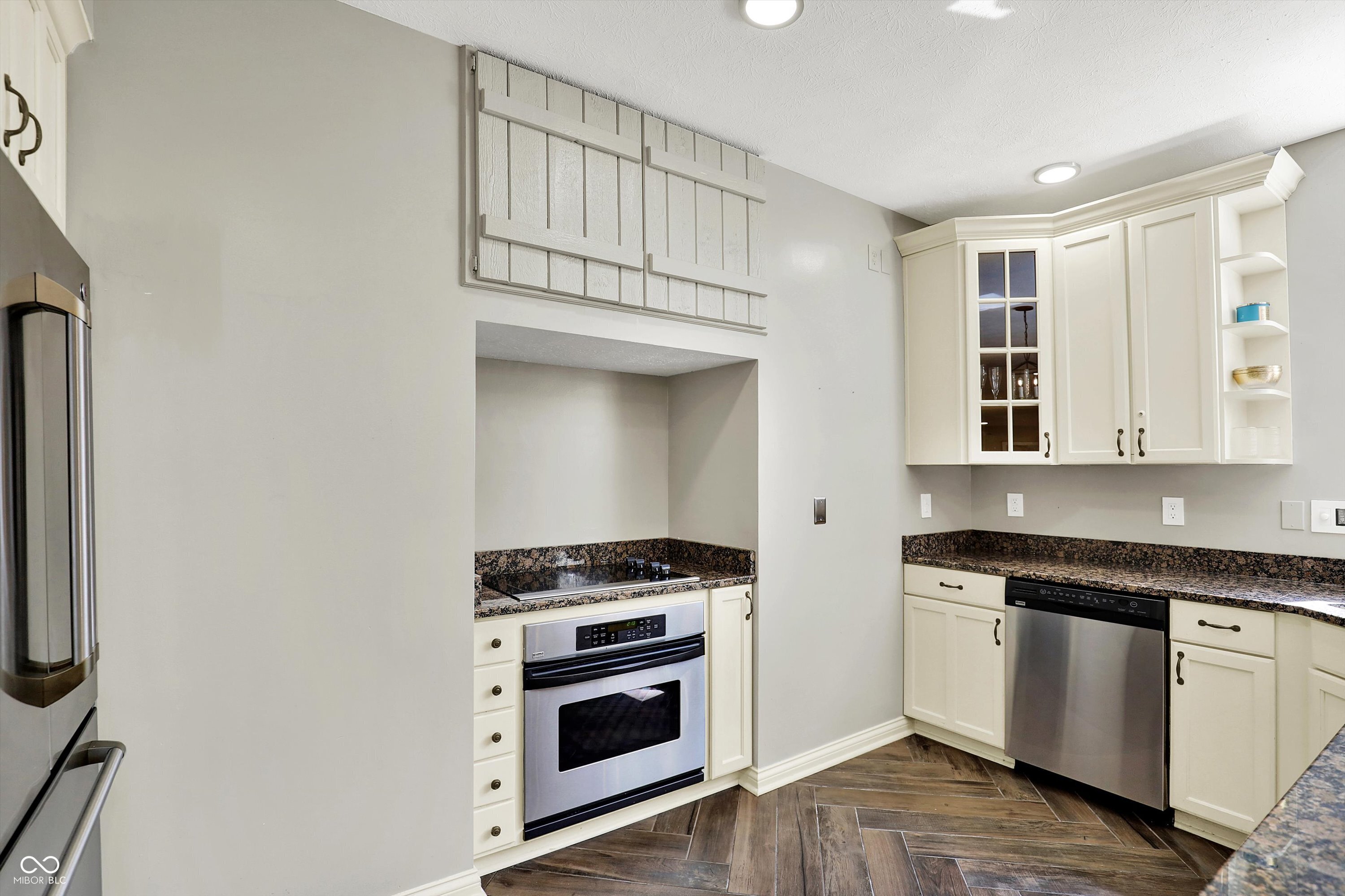 9311 Timberline Way