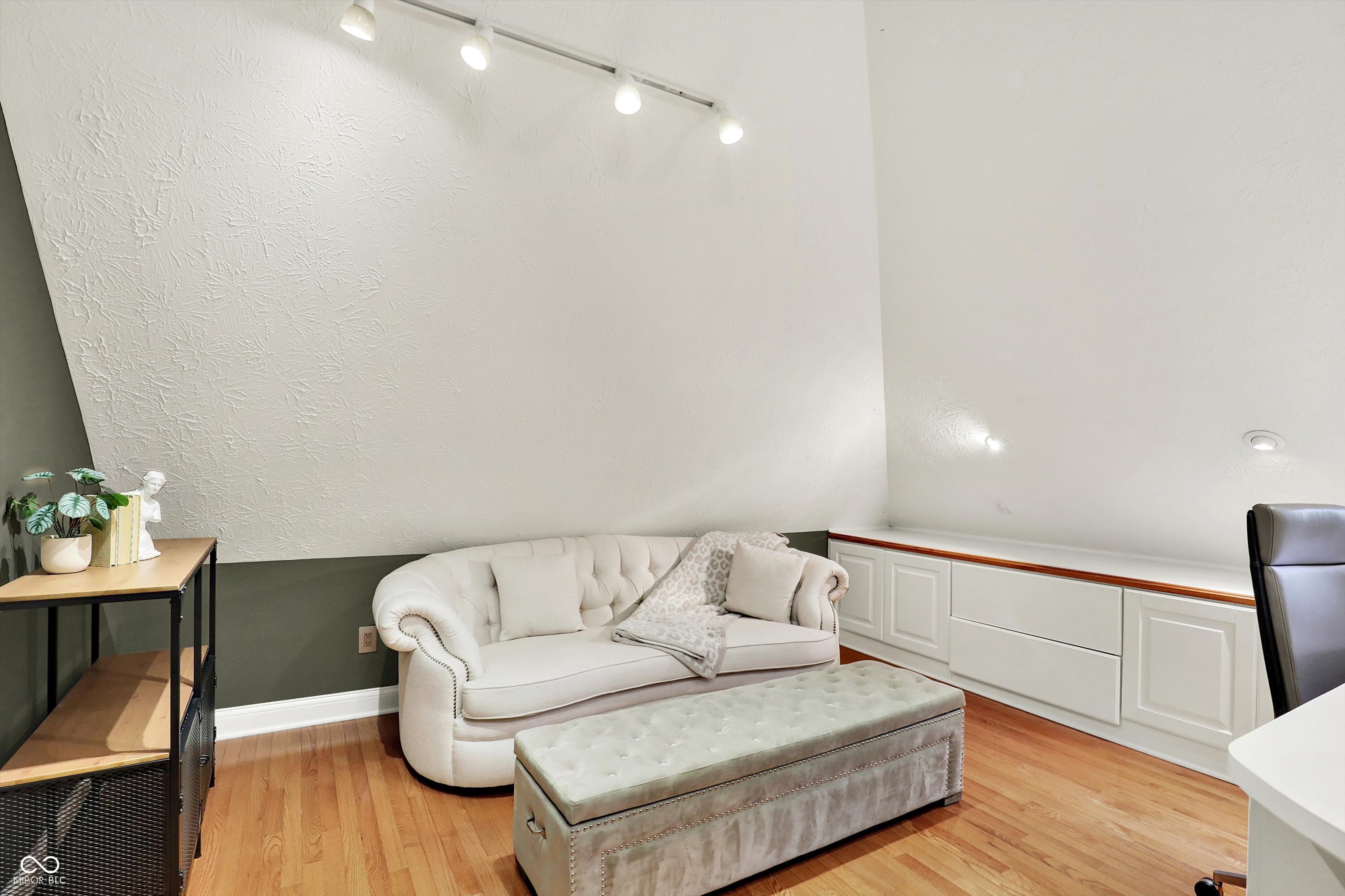9311 Timberline Way