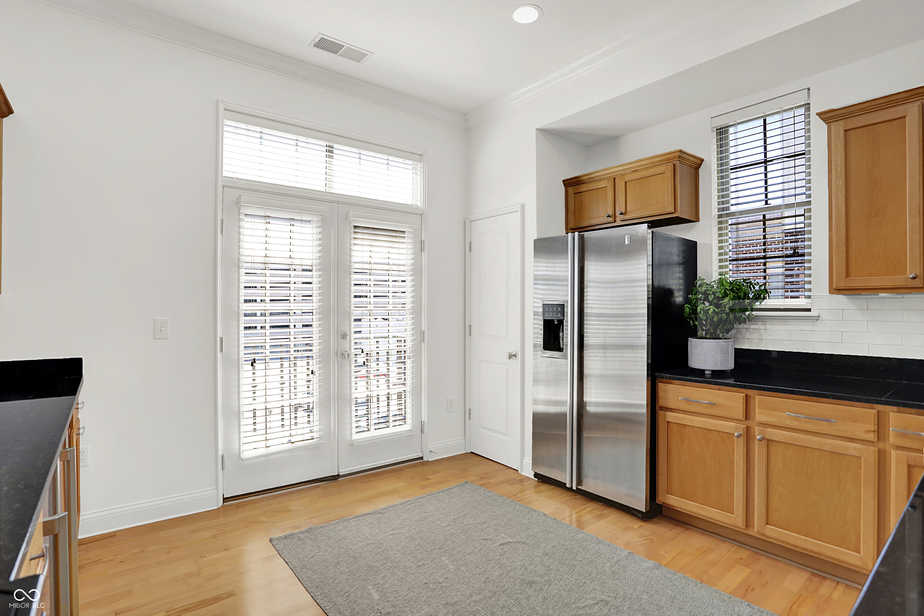 450 E Ohio Street Unit: 321