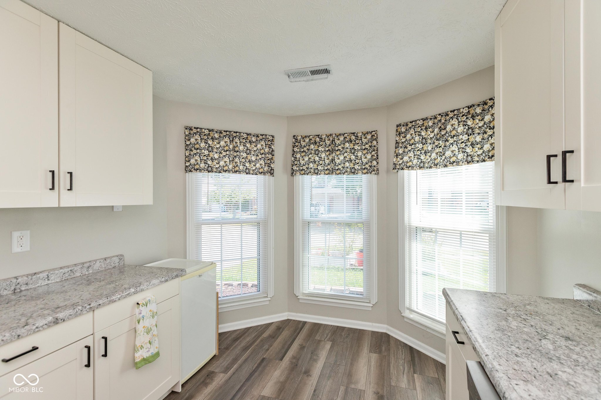 9456 Charter Drive
