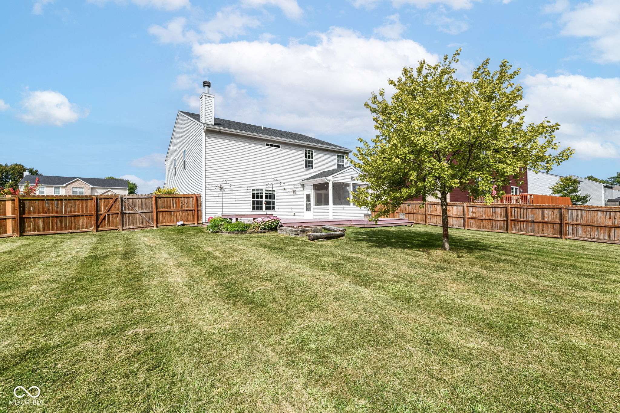 6415 Finch Drive