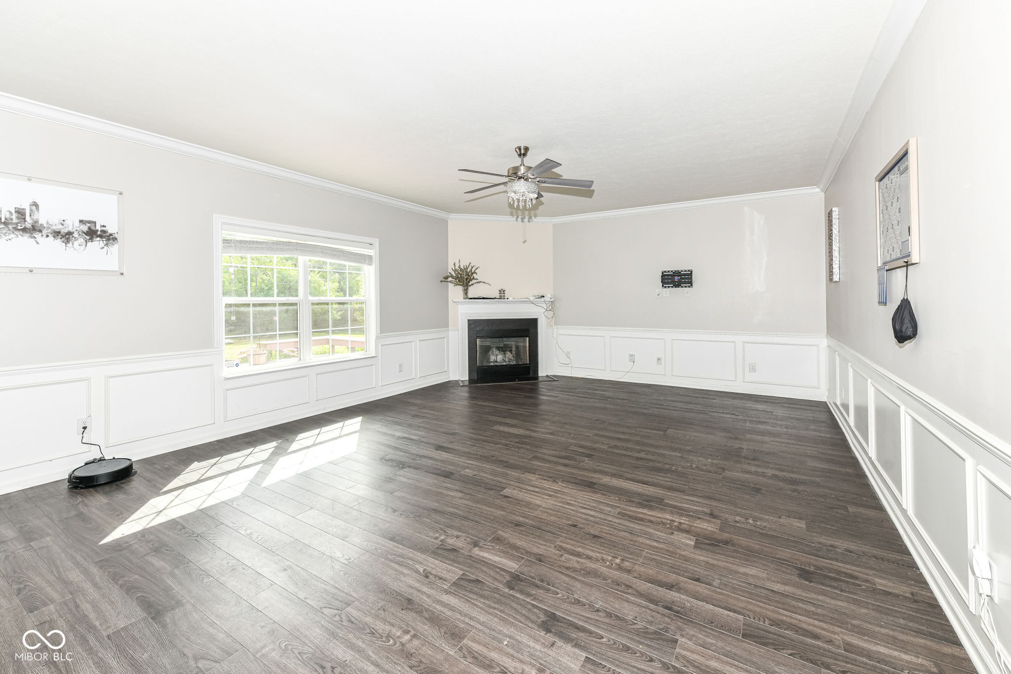 6415 Finch Drive