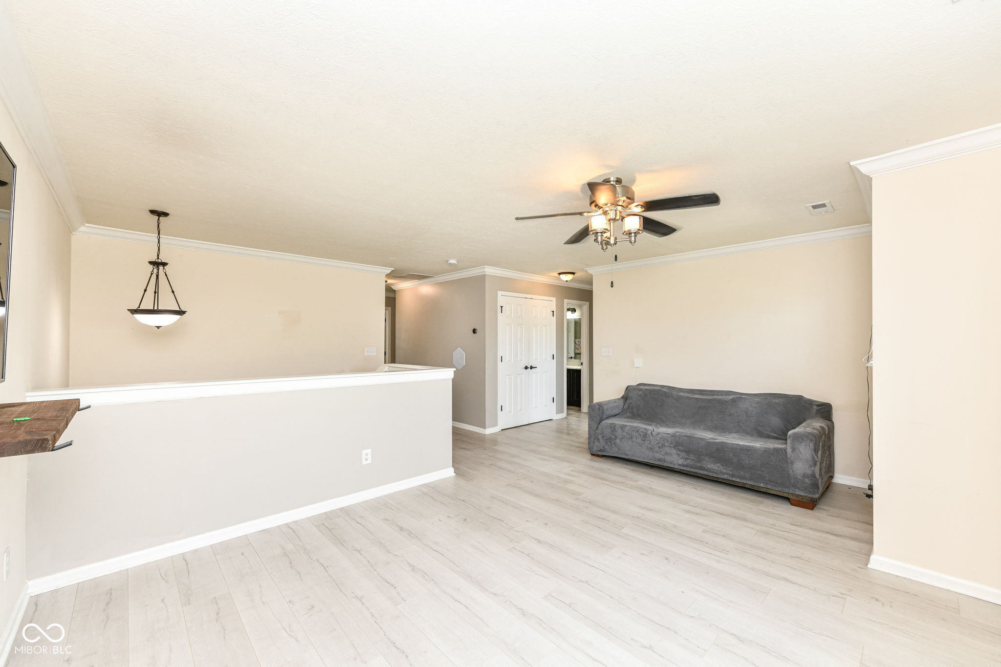 6415 Finch Drive