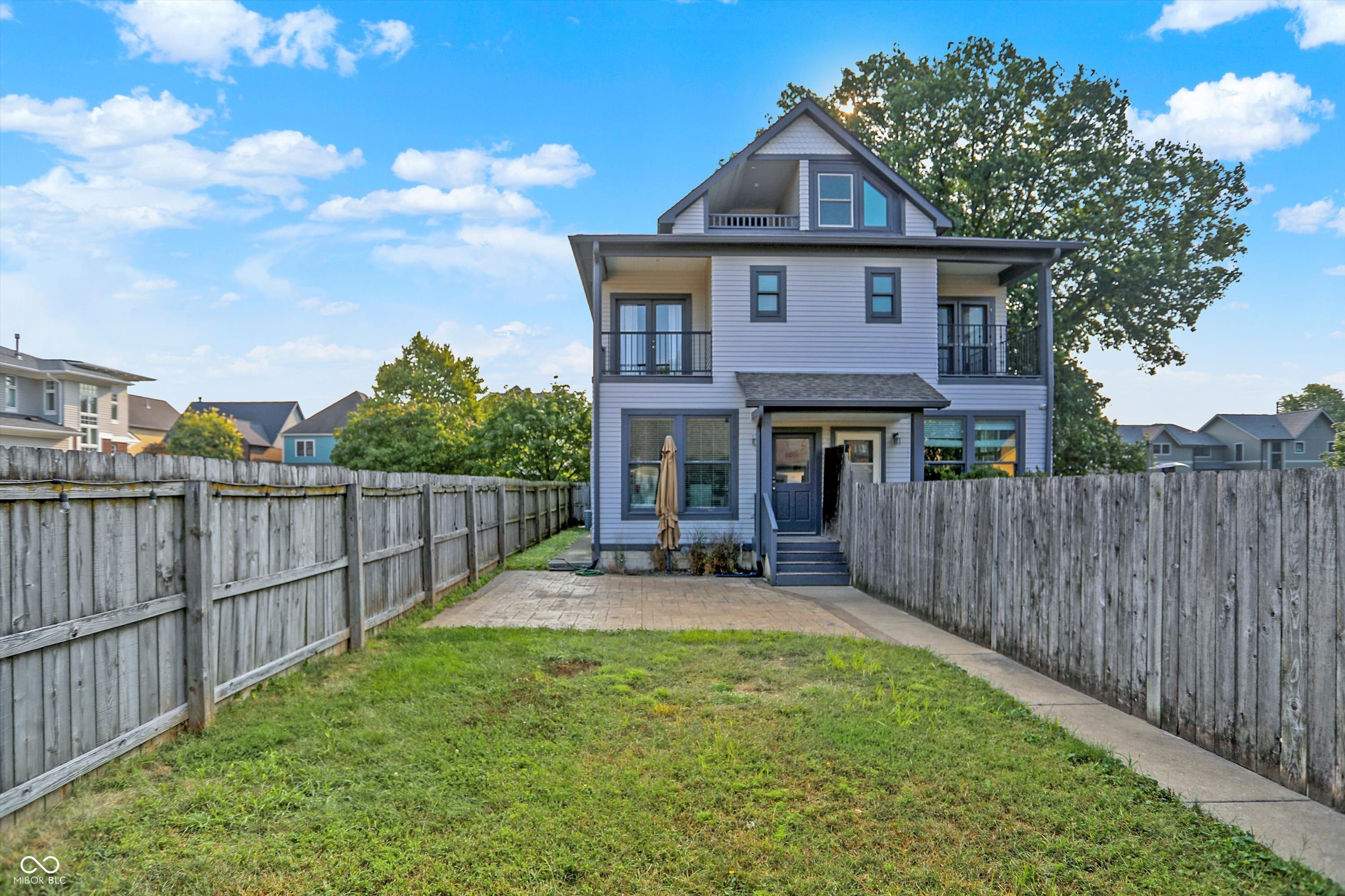 1528 Carrollton Avenue