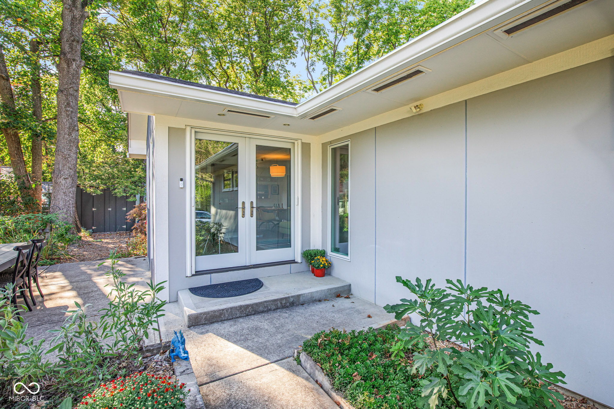 10699 Highland Drive