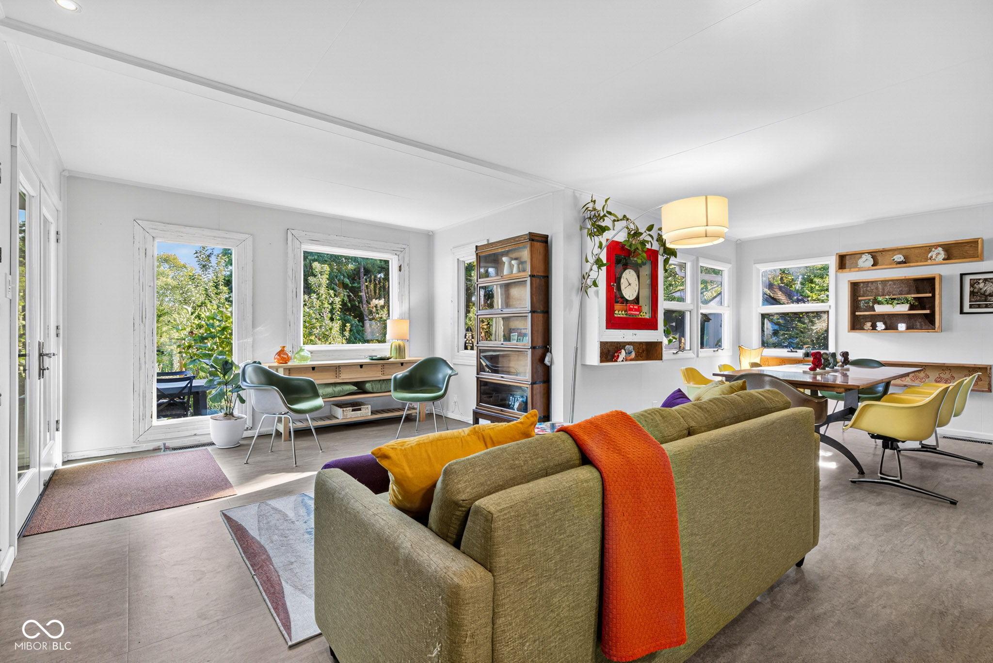 10699 Highland Drive