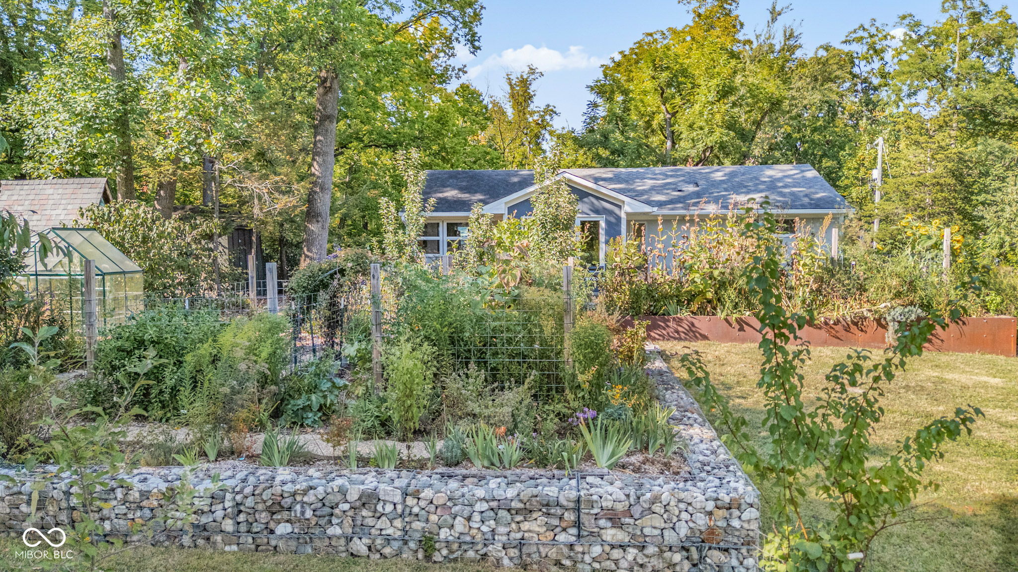 10699 Highland Drive