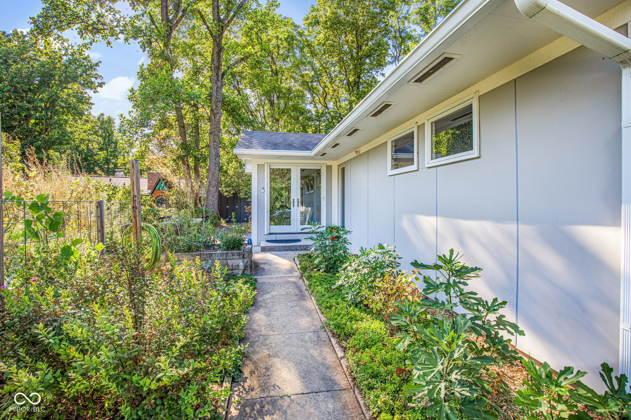 10699 Highland Drive