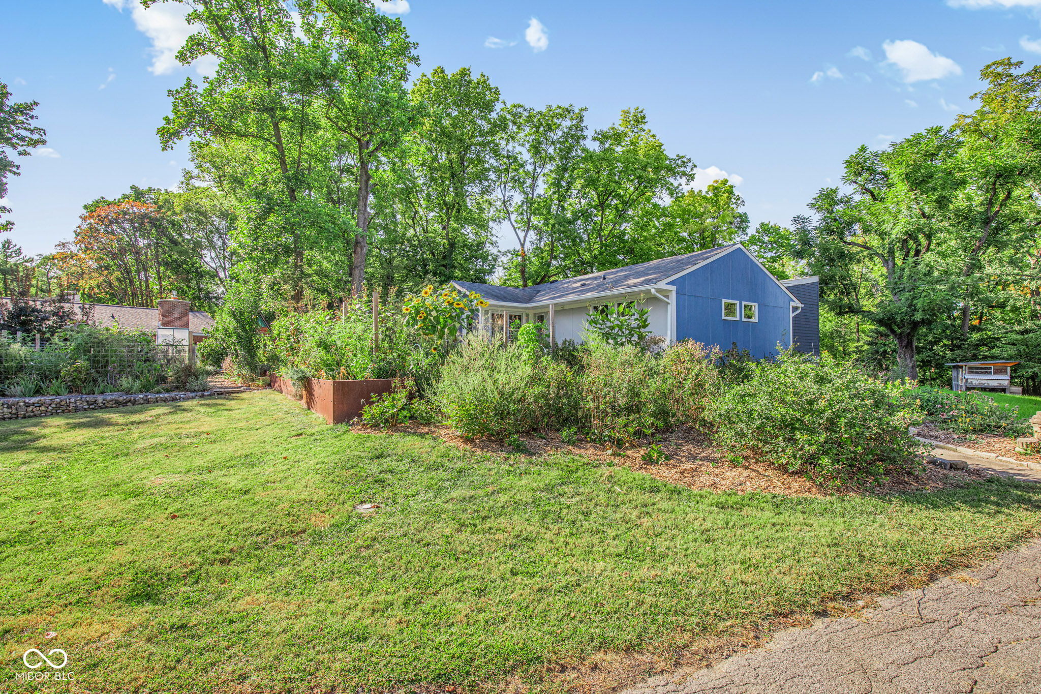 10699 Highland Drive