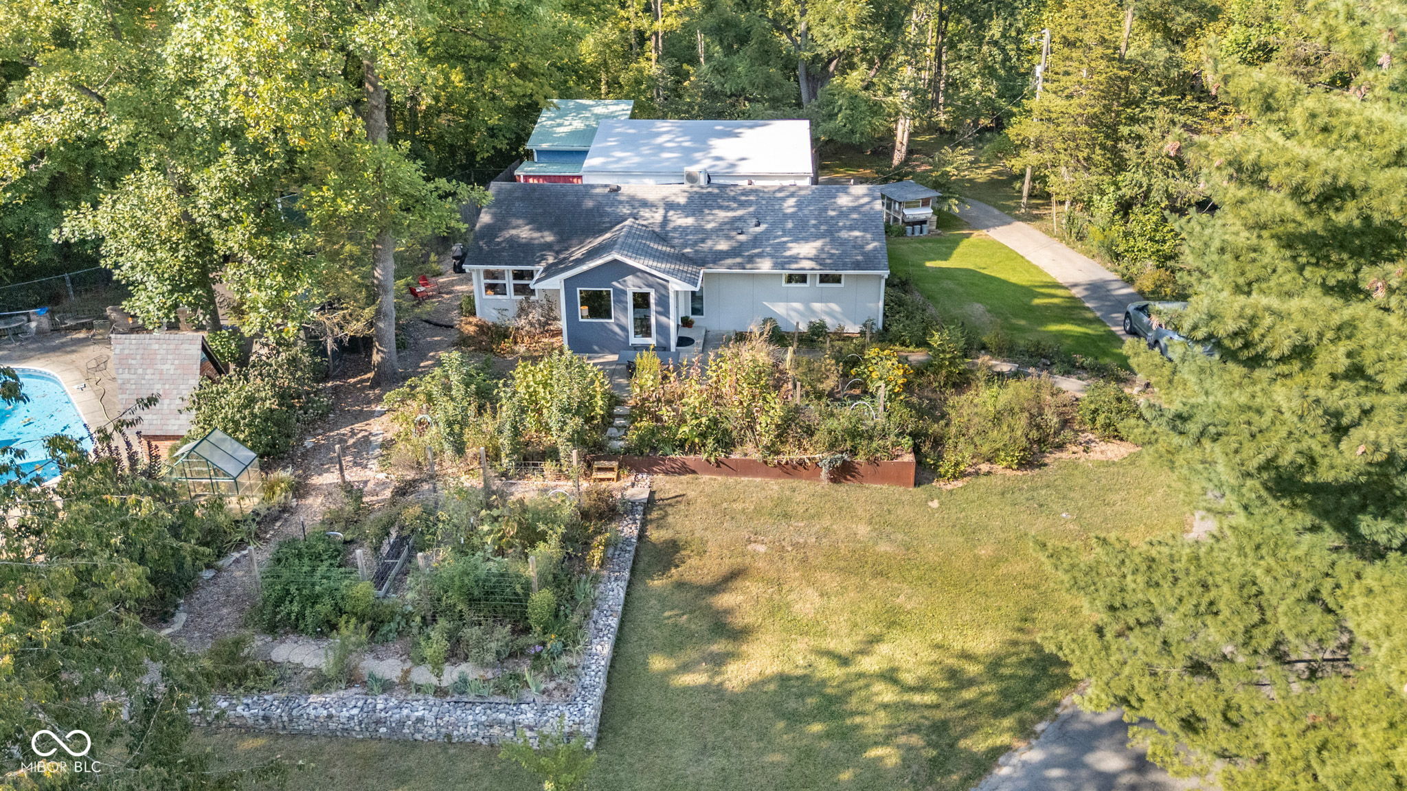 10699 Highland Drive