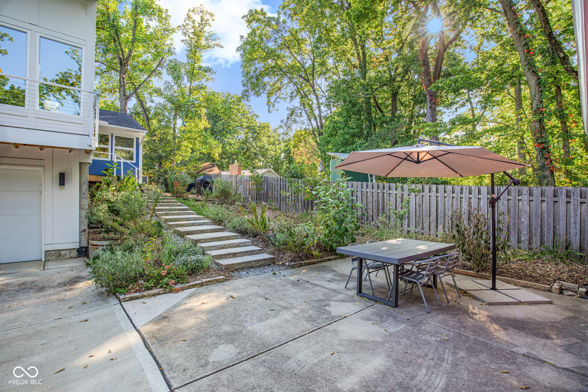 10699 Highland Drive