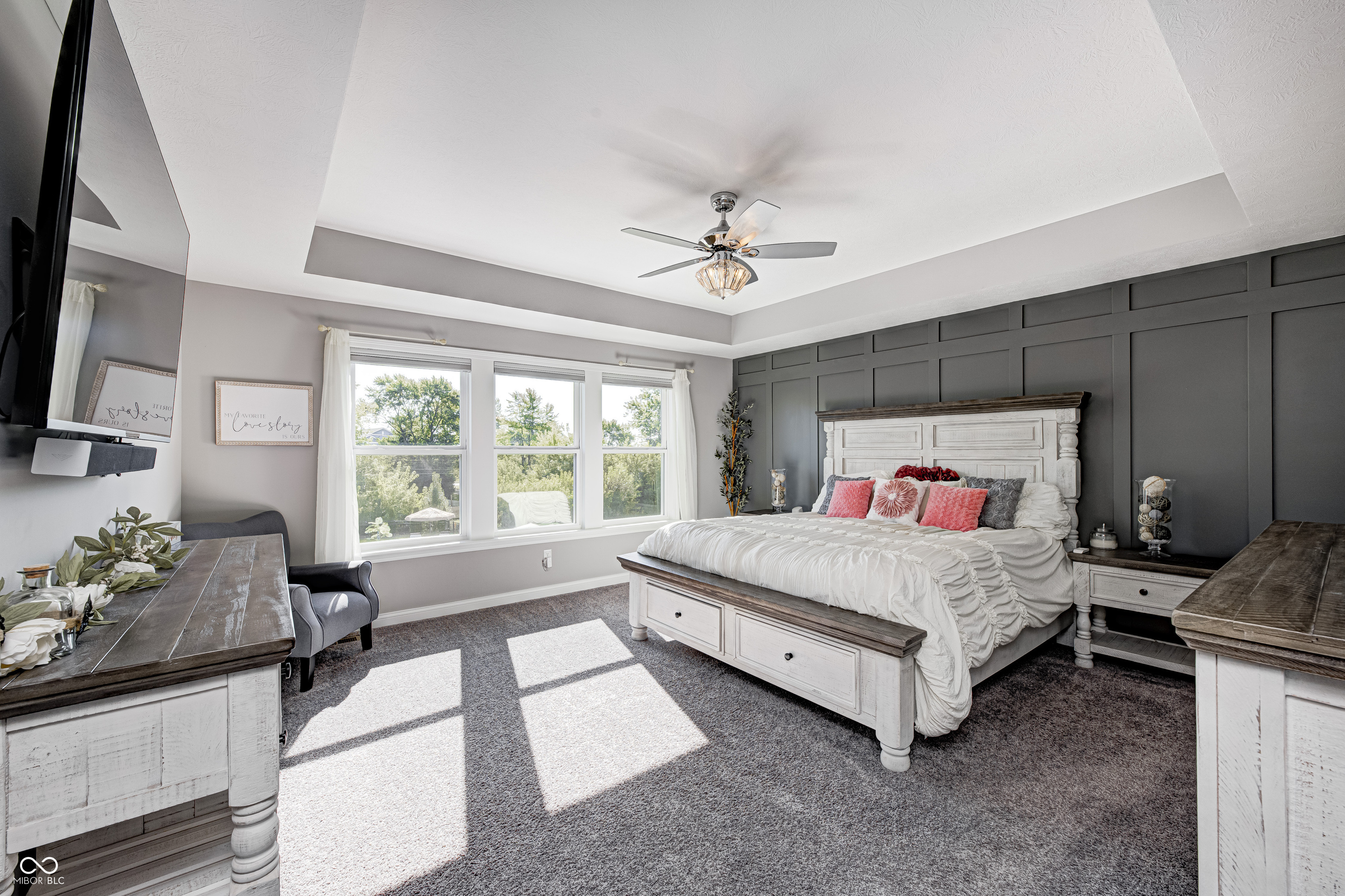 2245 Meadow Creek