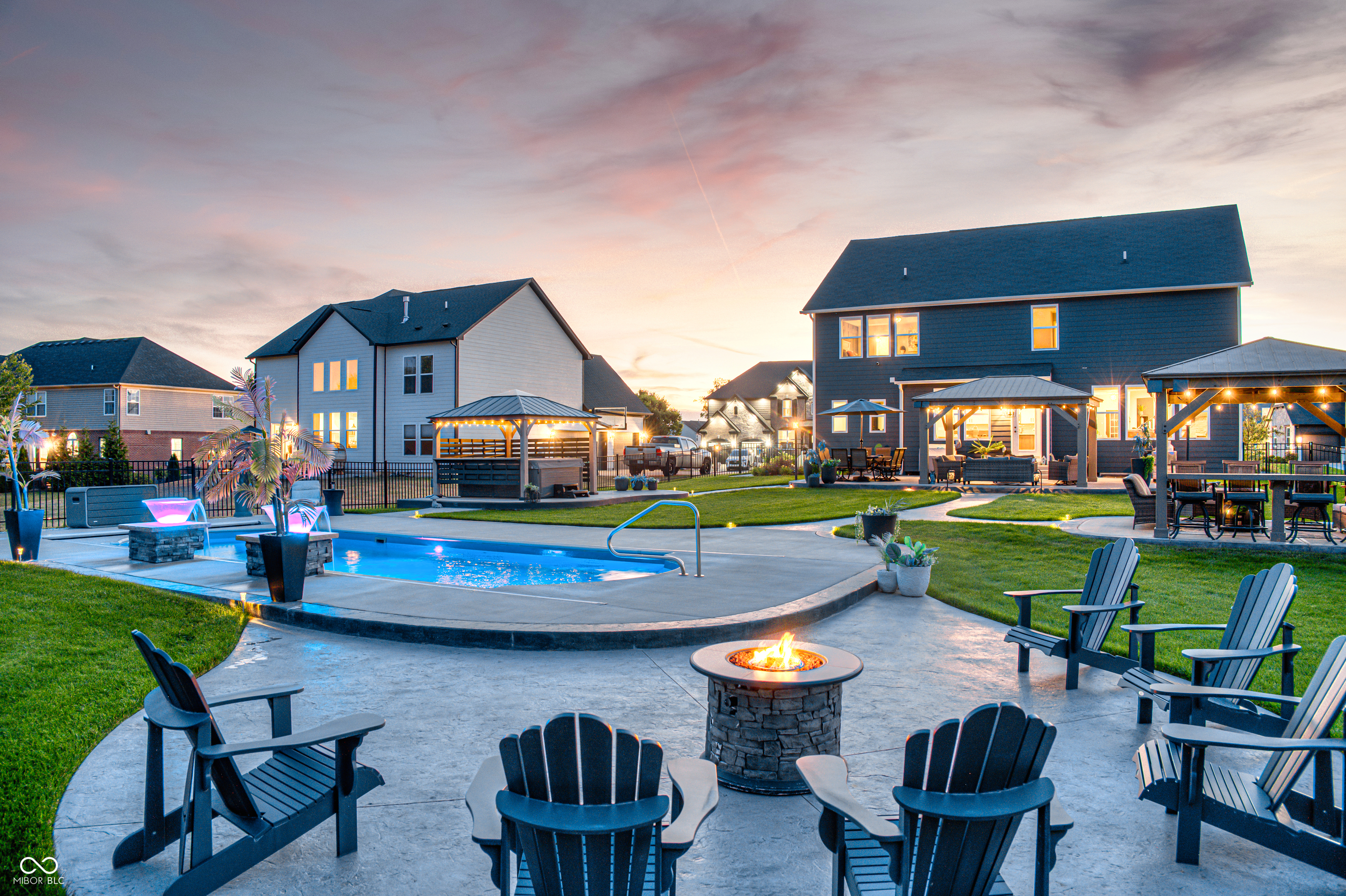 2245 Meadow Creek