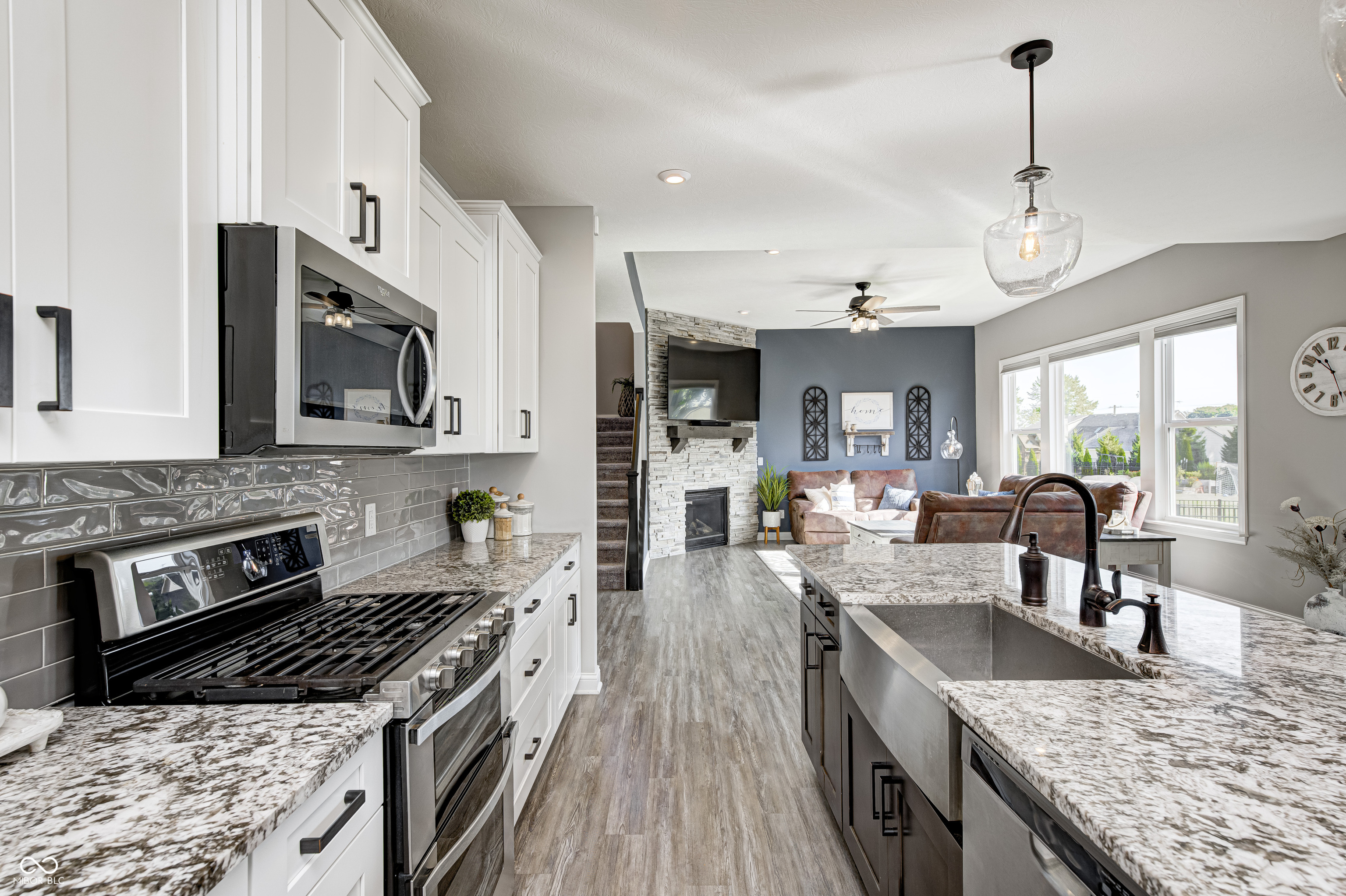 2245 Meadow Creek