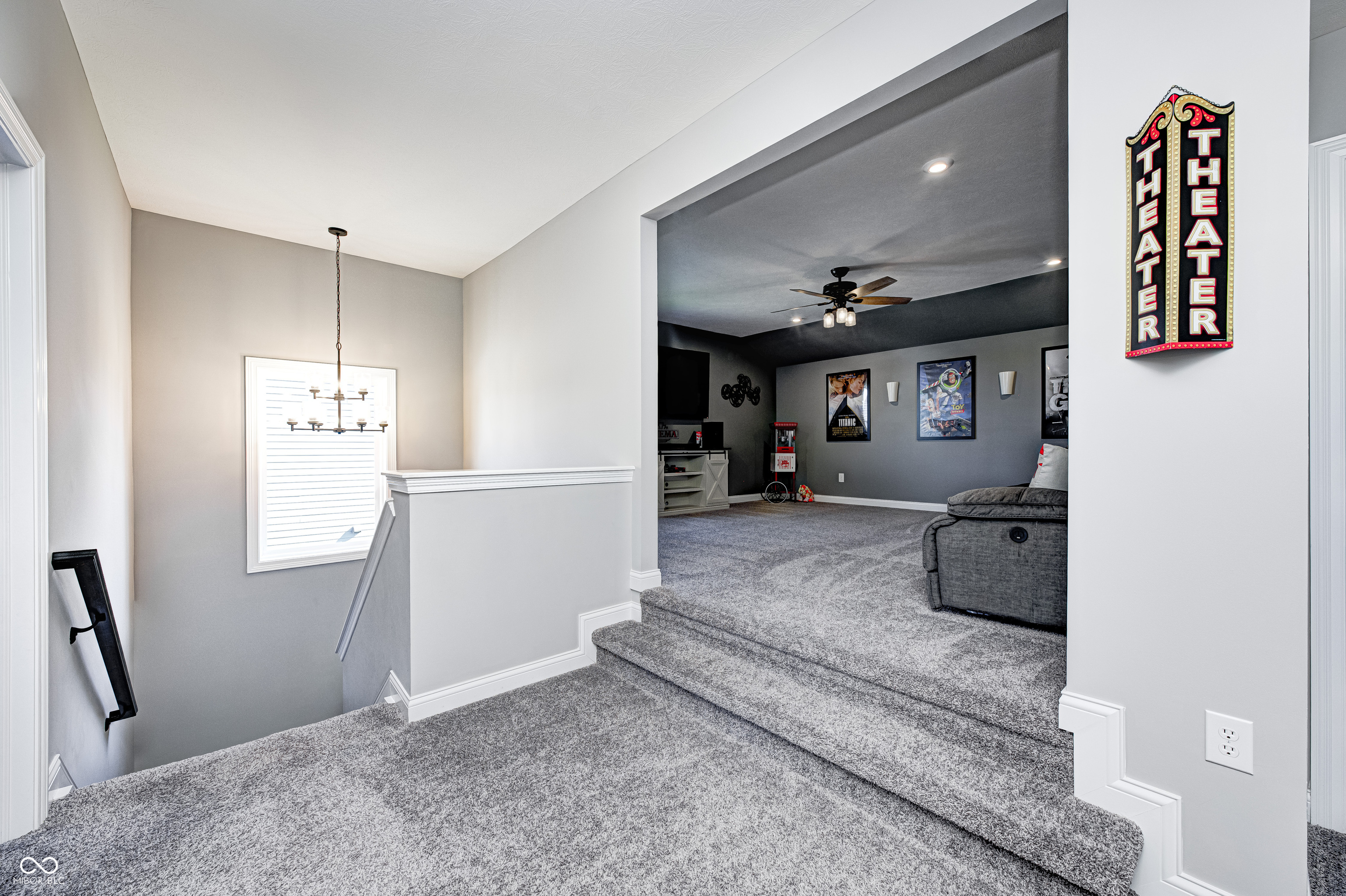 2245 Meadow Creek