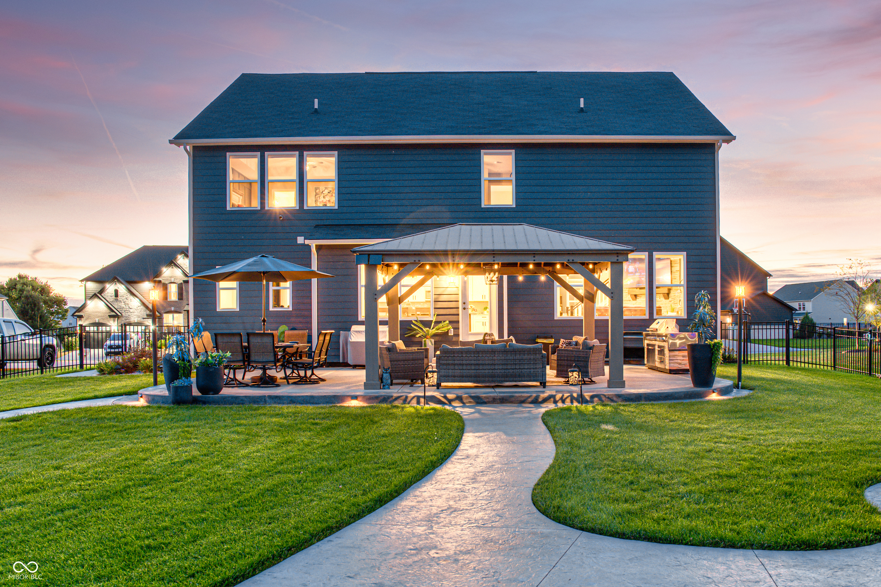 2245 Meadow Creek