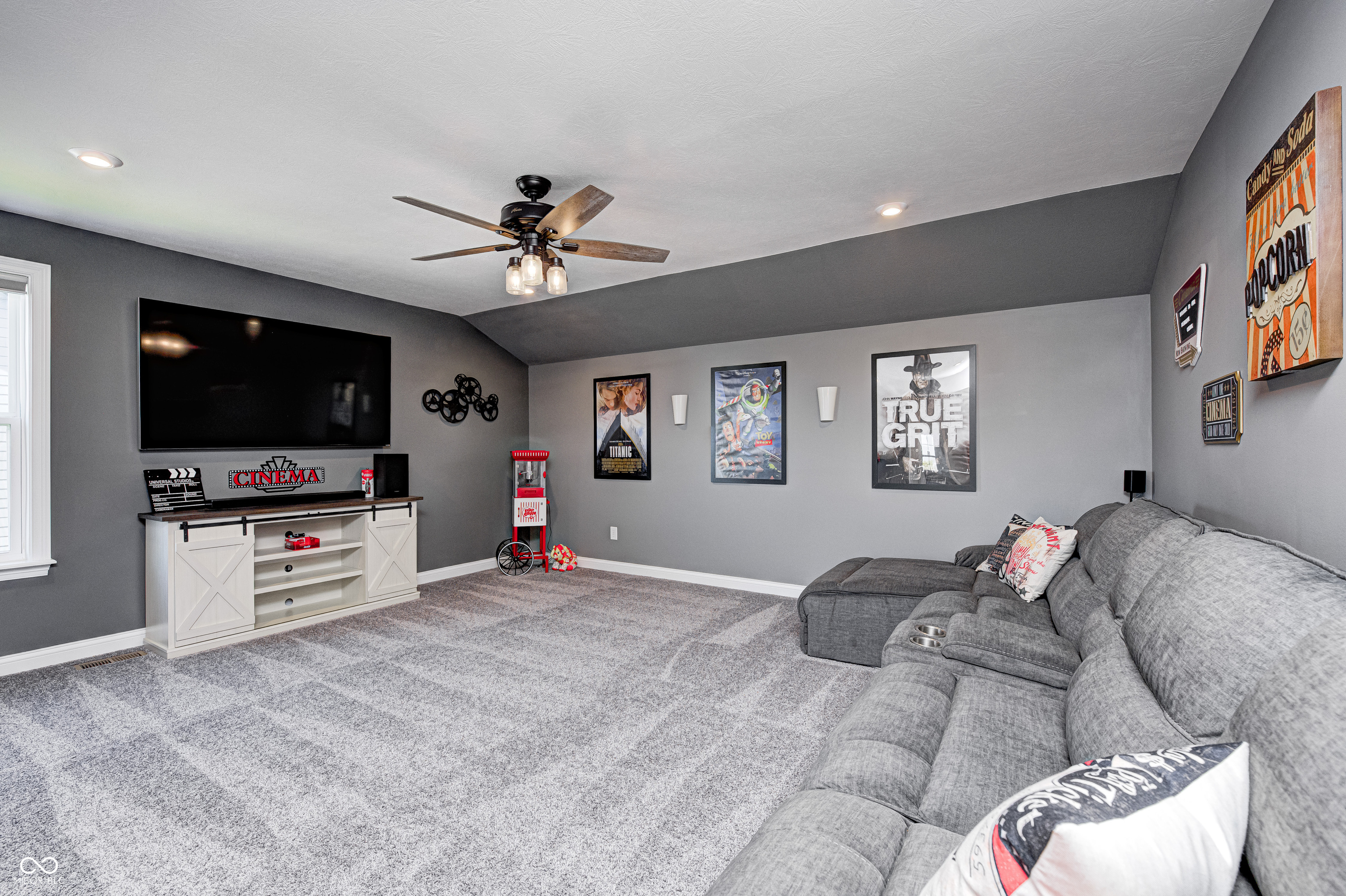 2245 Meadow Creek