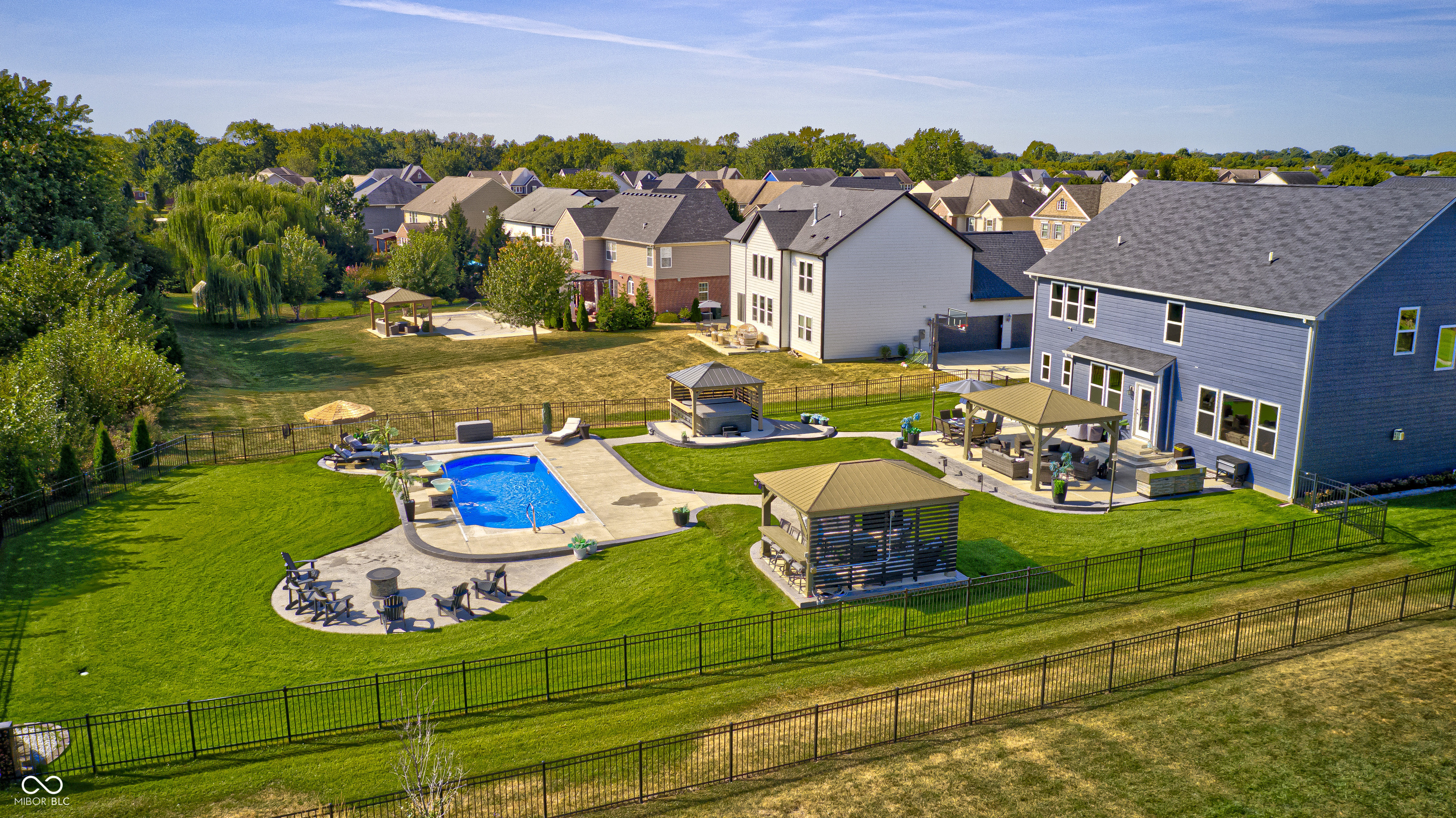 2245 Meadow Creek