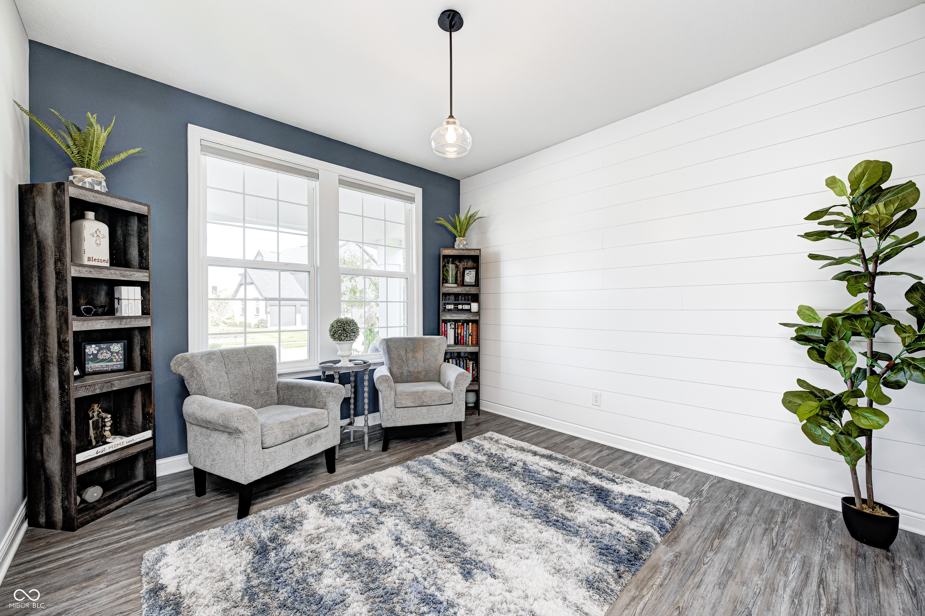 2245 Meadow Creek
