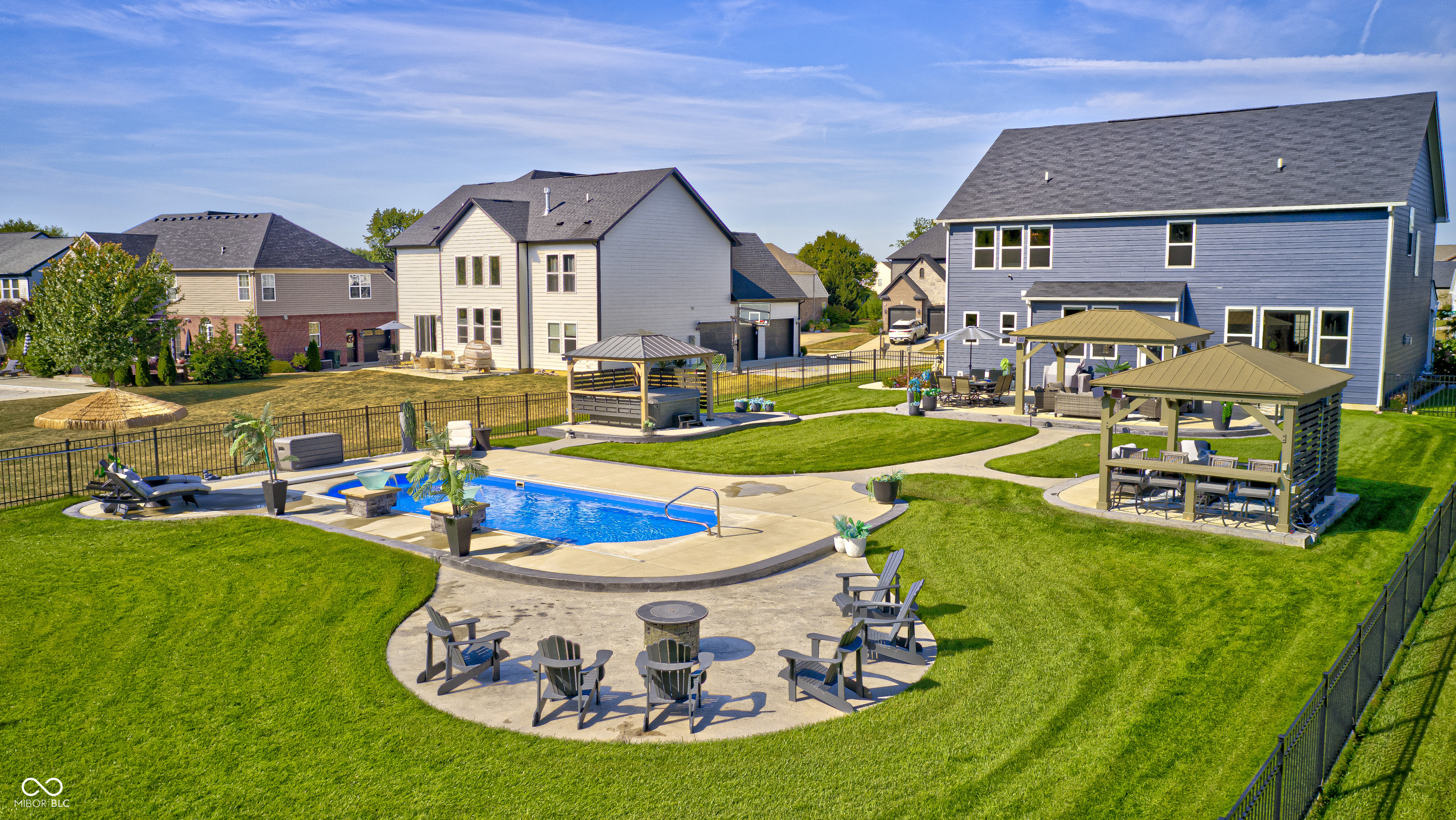 2245 Meadow Creek