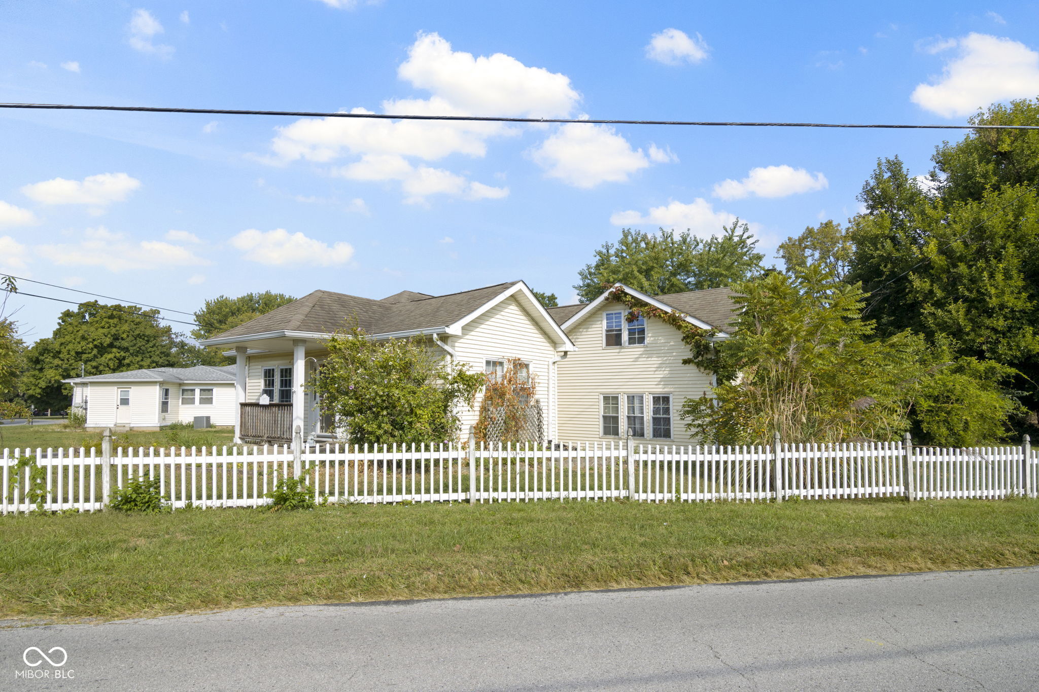 5670 W Mooresville Road