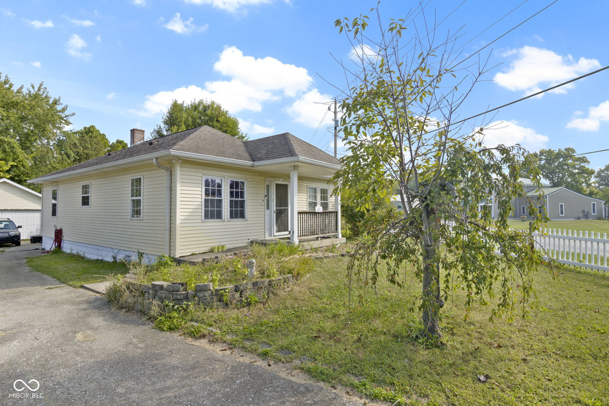 5670 W Mooresville Road