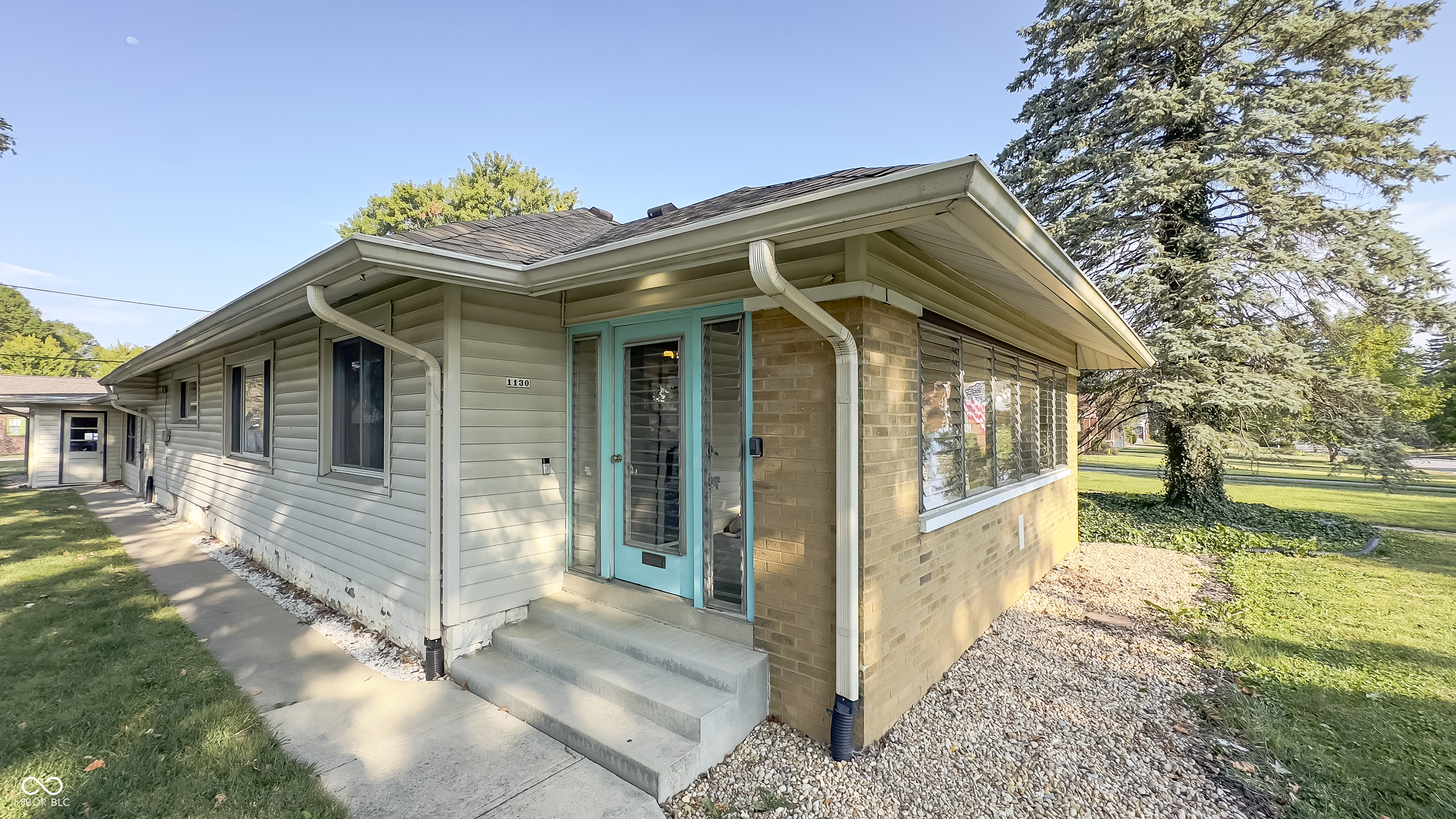 1130 N Butler Avenue