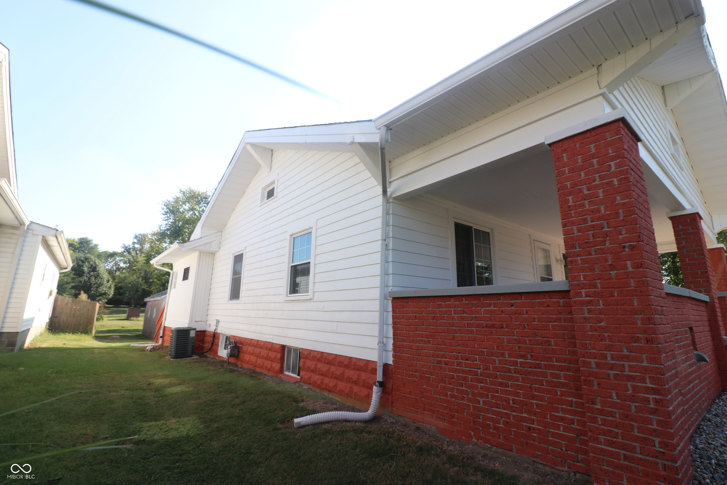 1625 E Thompson Road