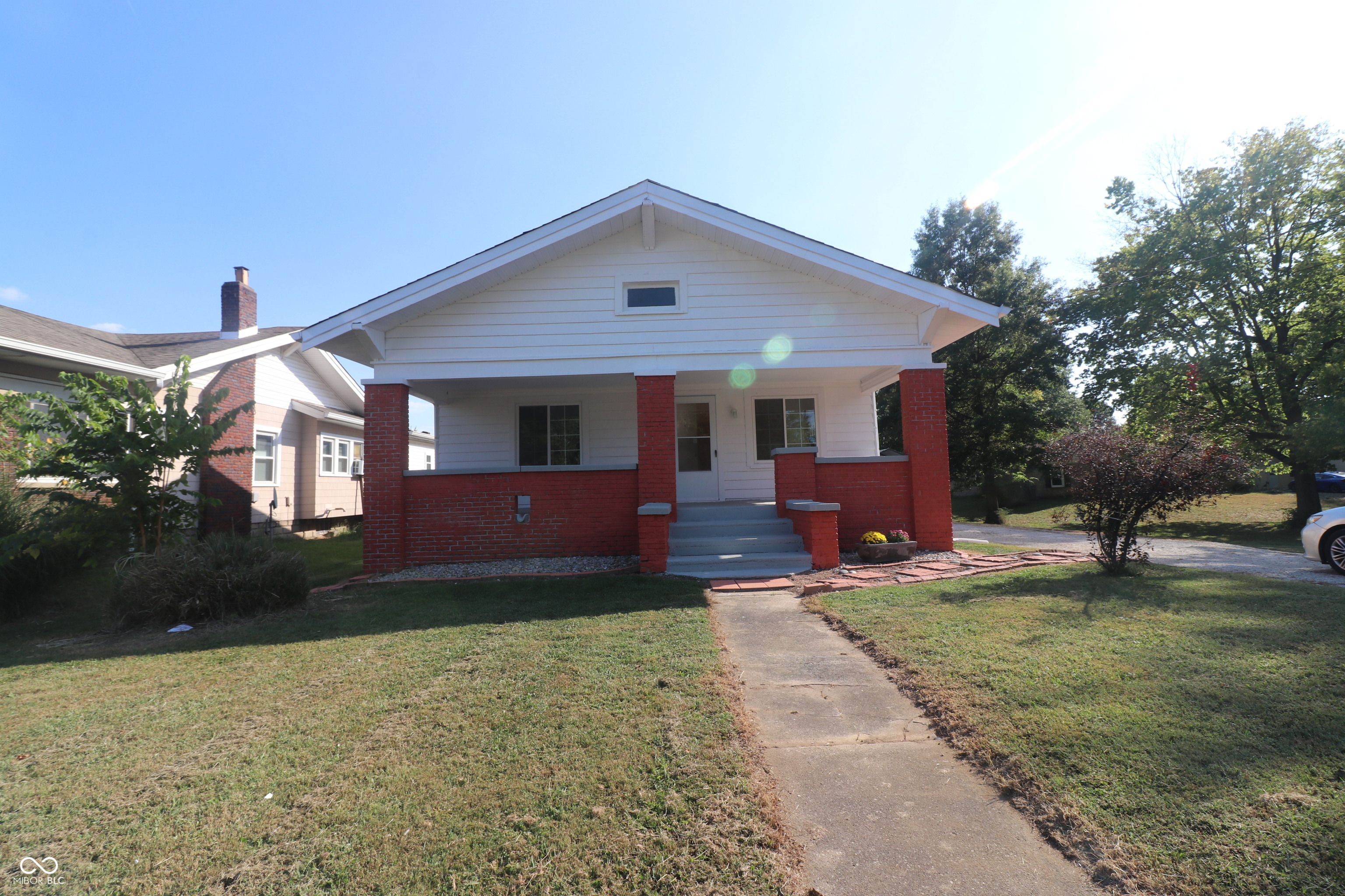 1625 E Thompson Road