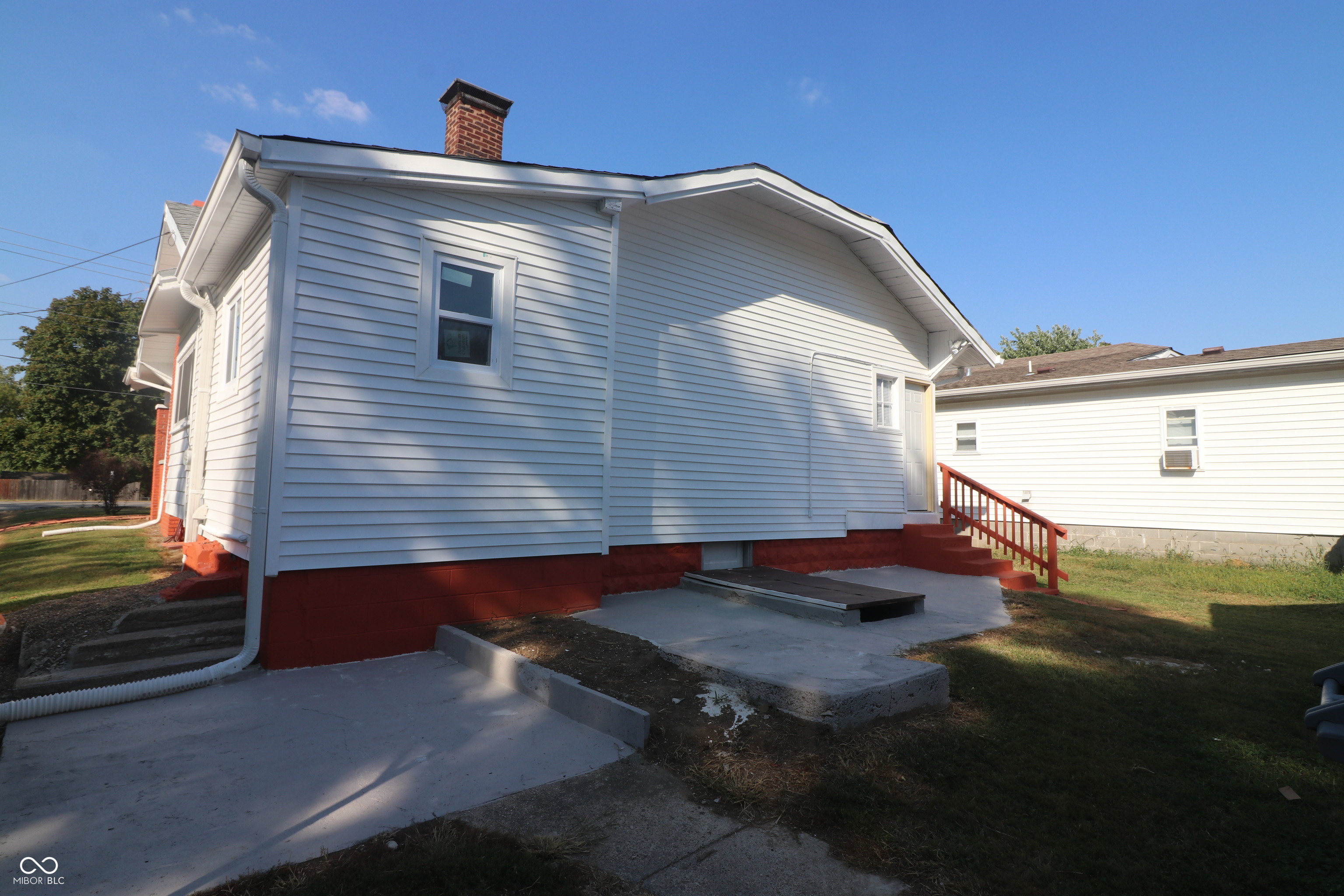 1625 E Thompson Road