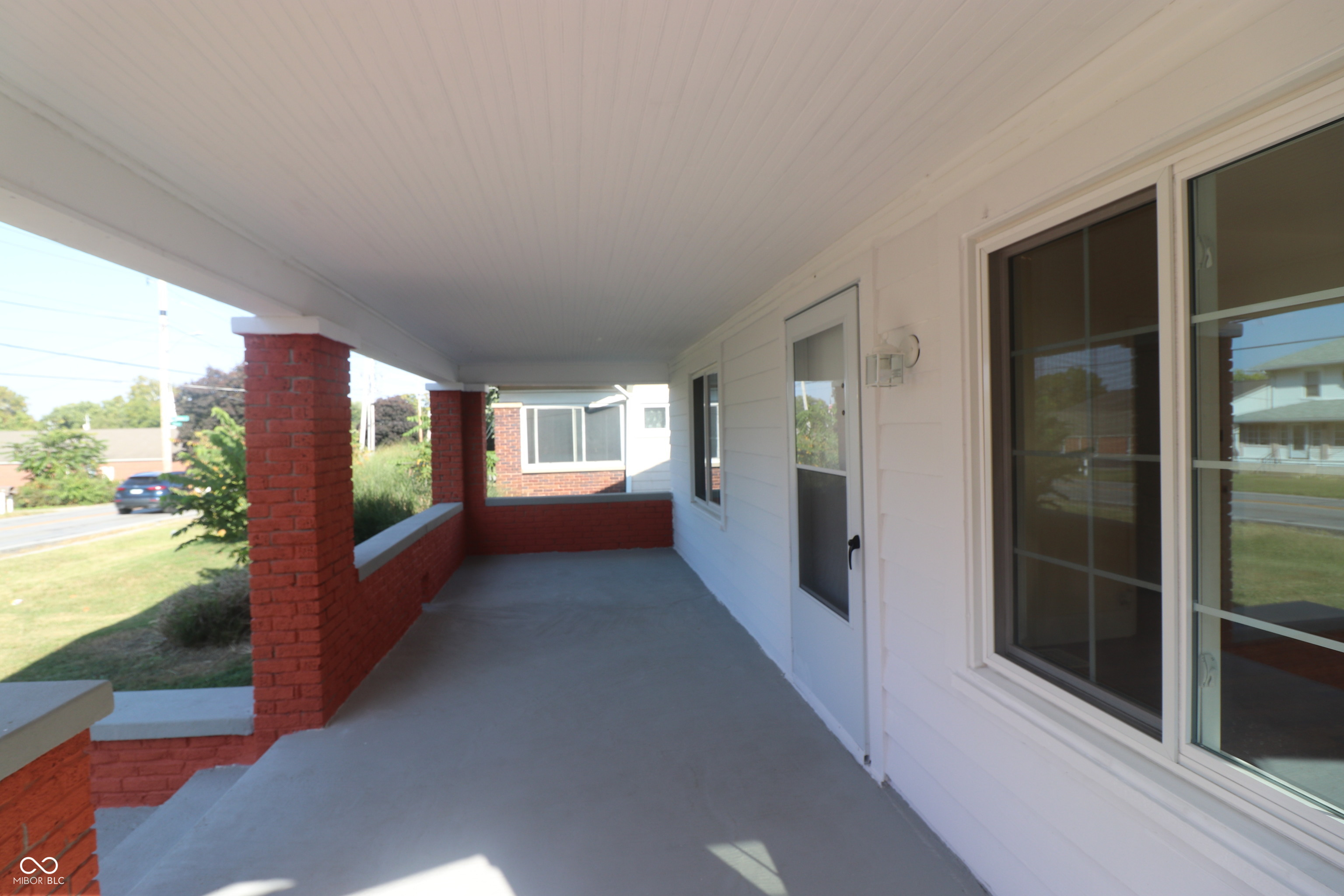 1625 E Thompson Road