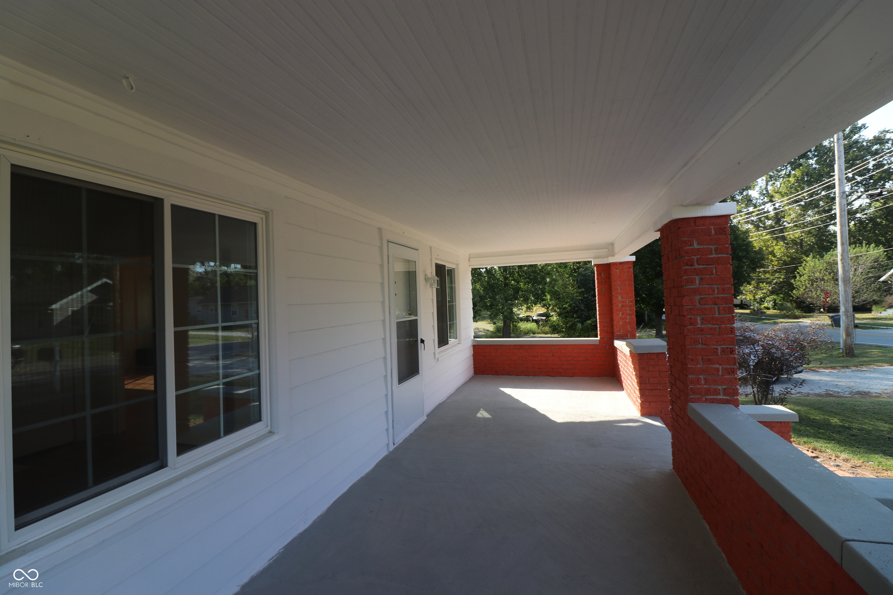 1625 E Thompson Road