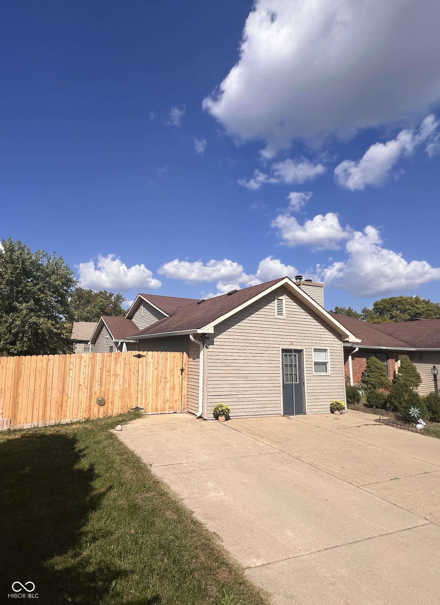14 Medina Drive