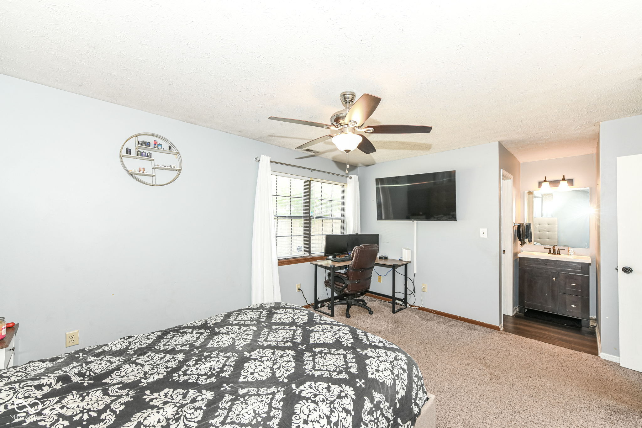 14 Medina Drive