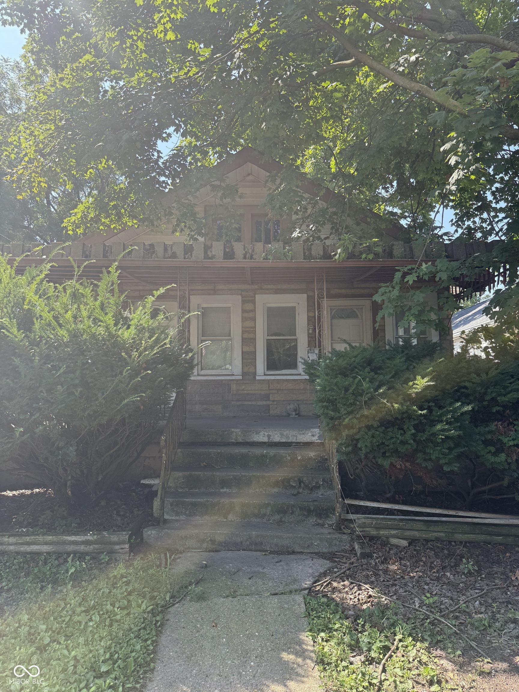 5021 E University Avenue