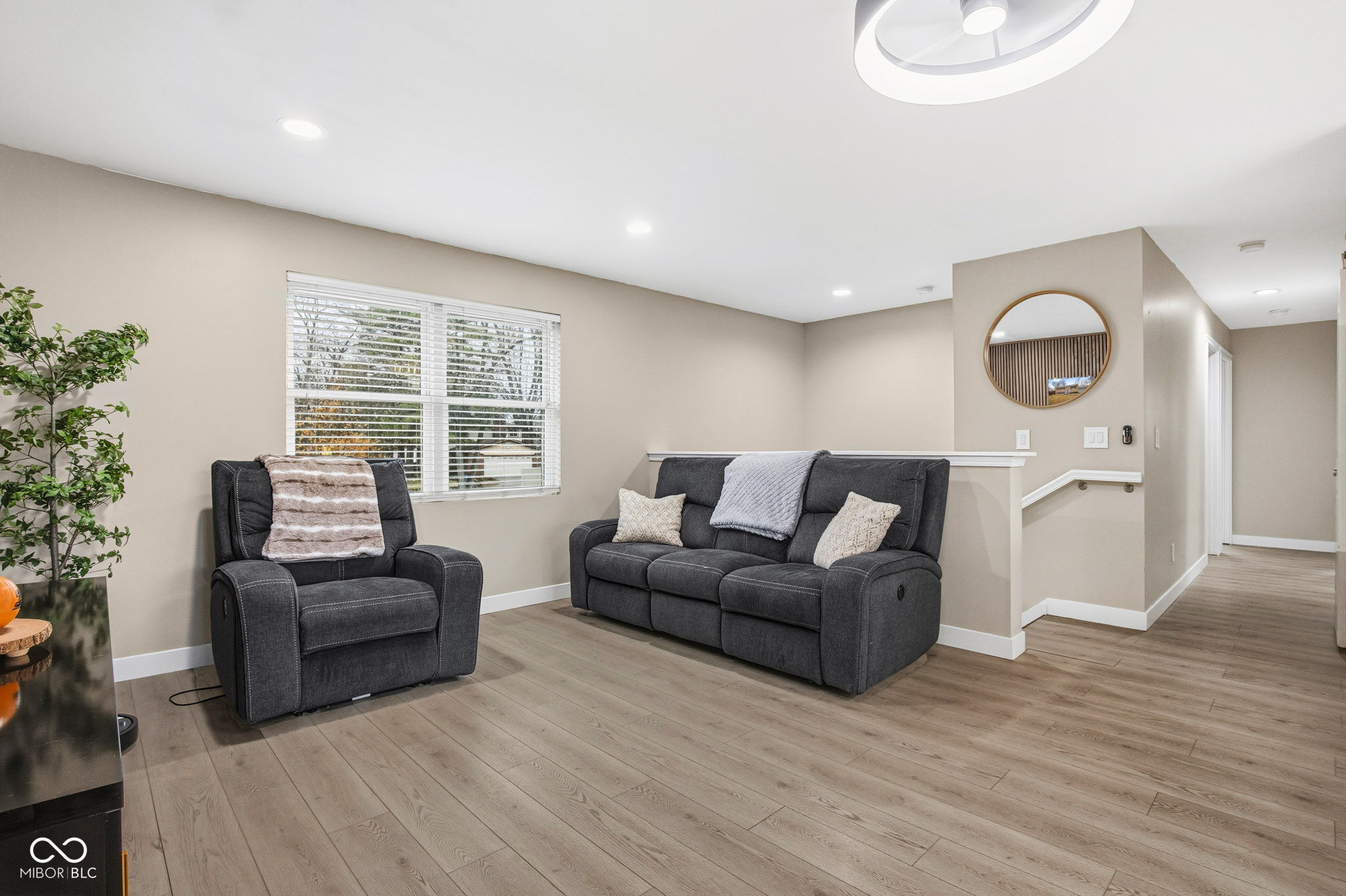 3311 Vincz Drive