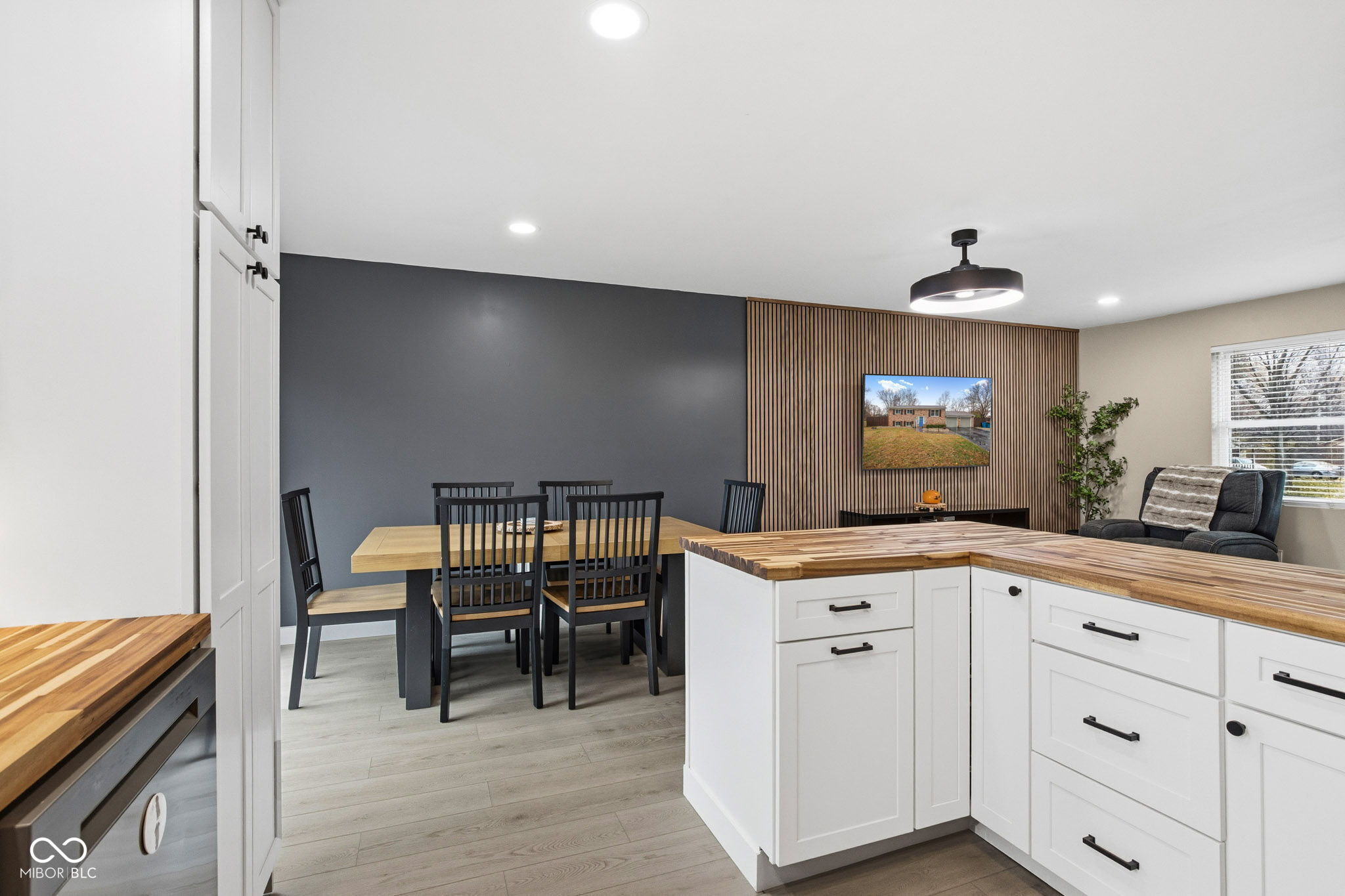 3311 Vincz Drive