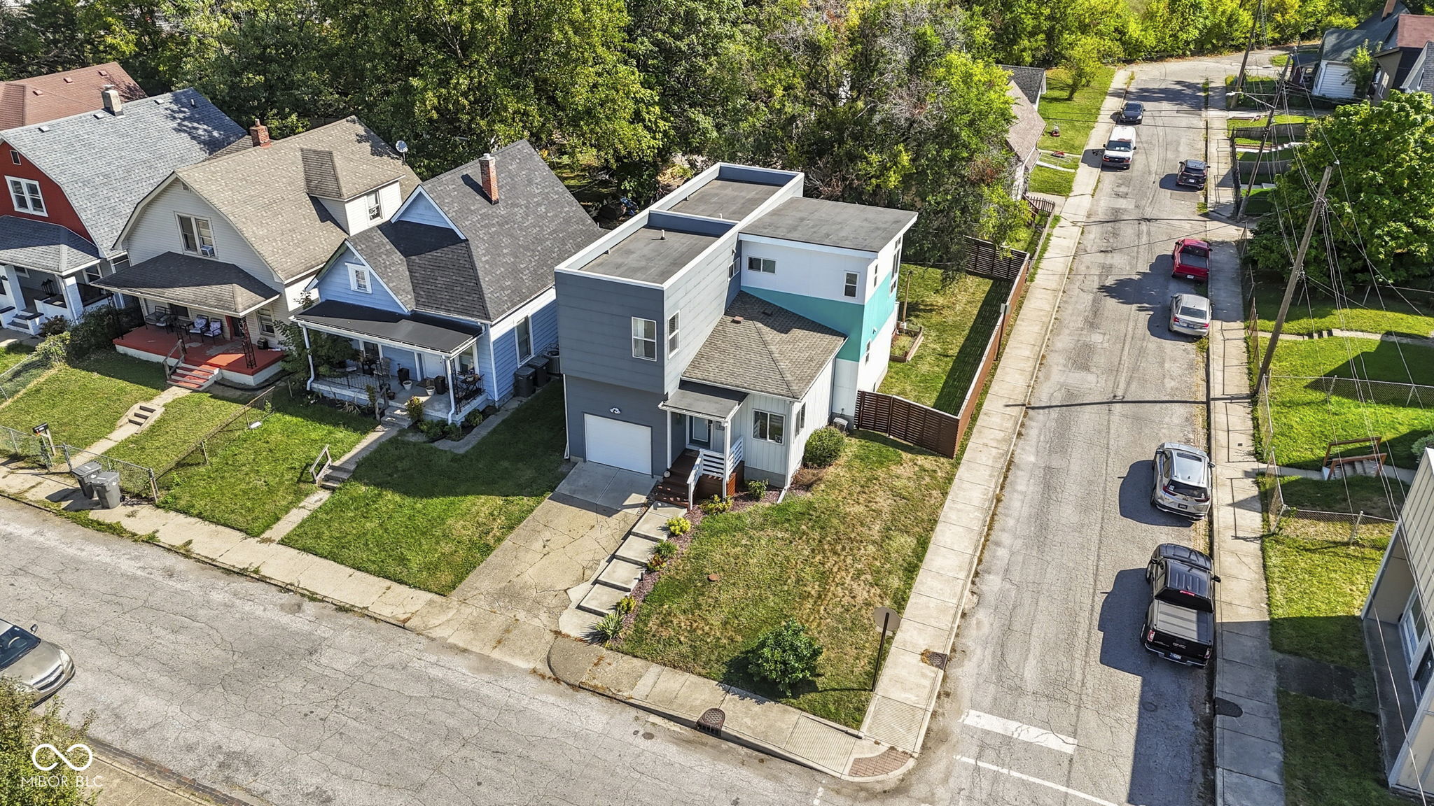 1421 Leonard Street