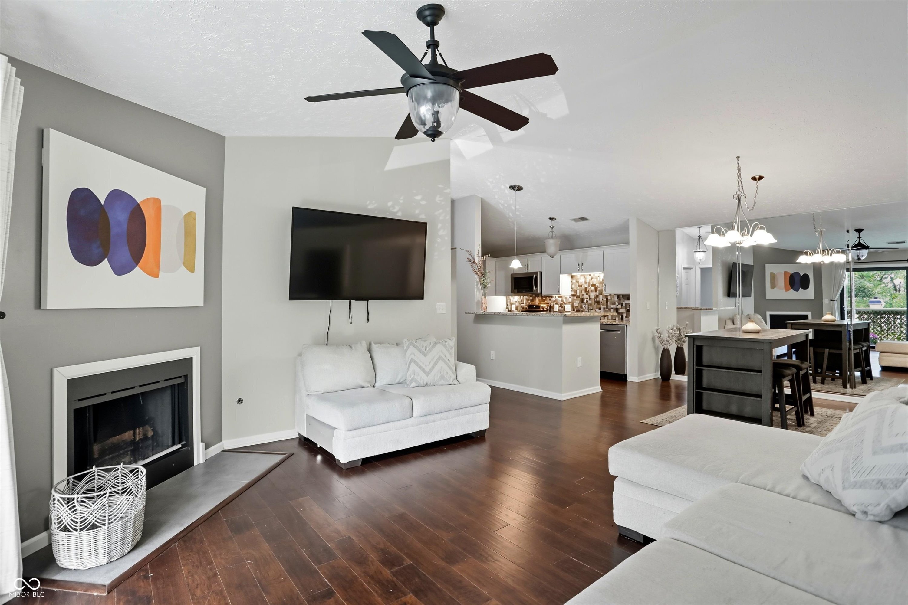 11715 Lenox Lane Unit: UNIT 207