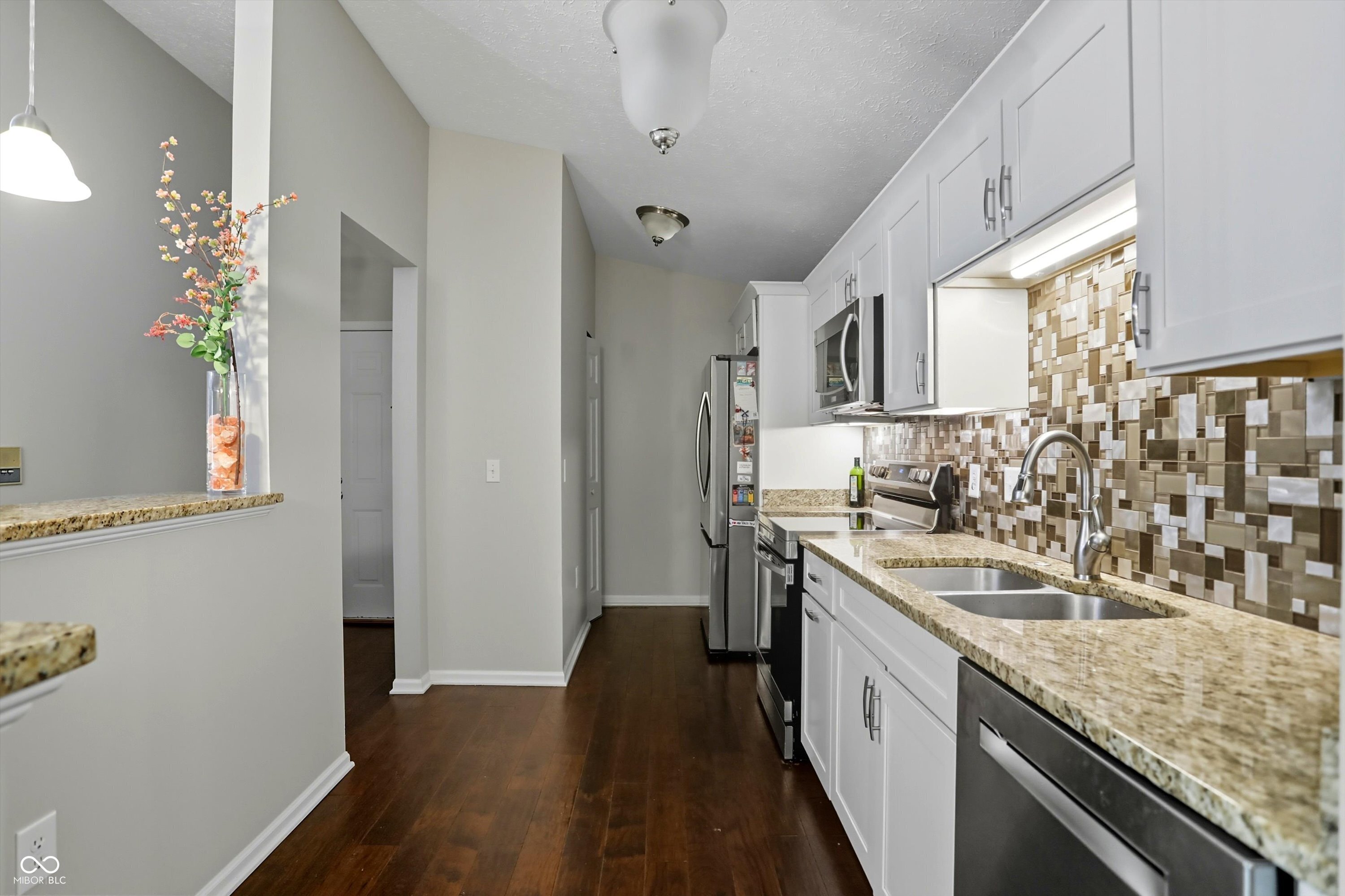11715 Lenox Lane Unit: UNIT 207