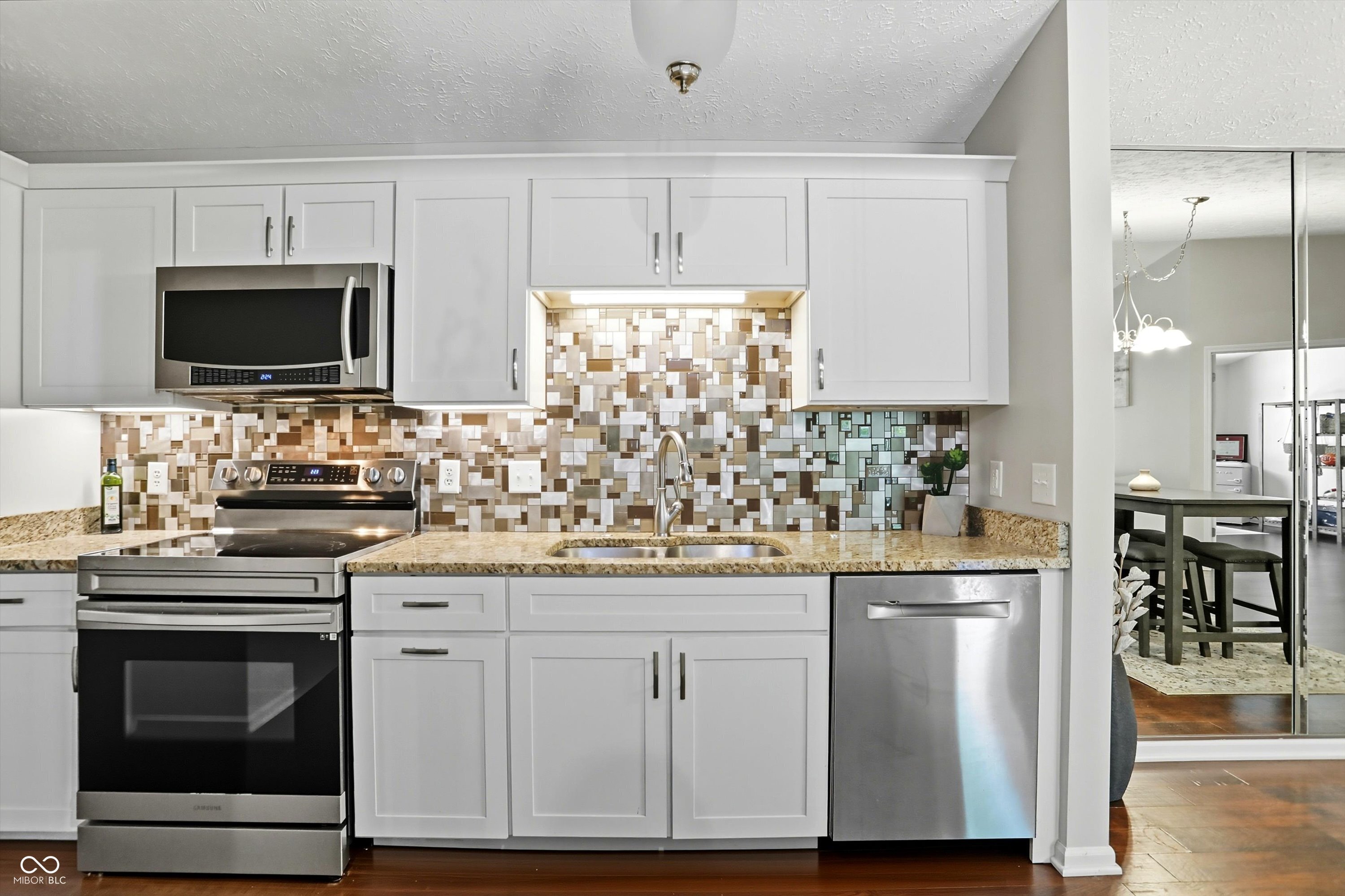 11715 Lenox Lane Unit: UNIT 207