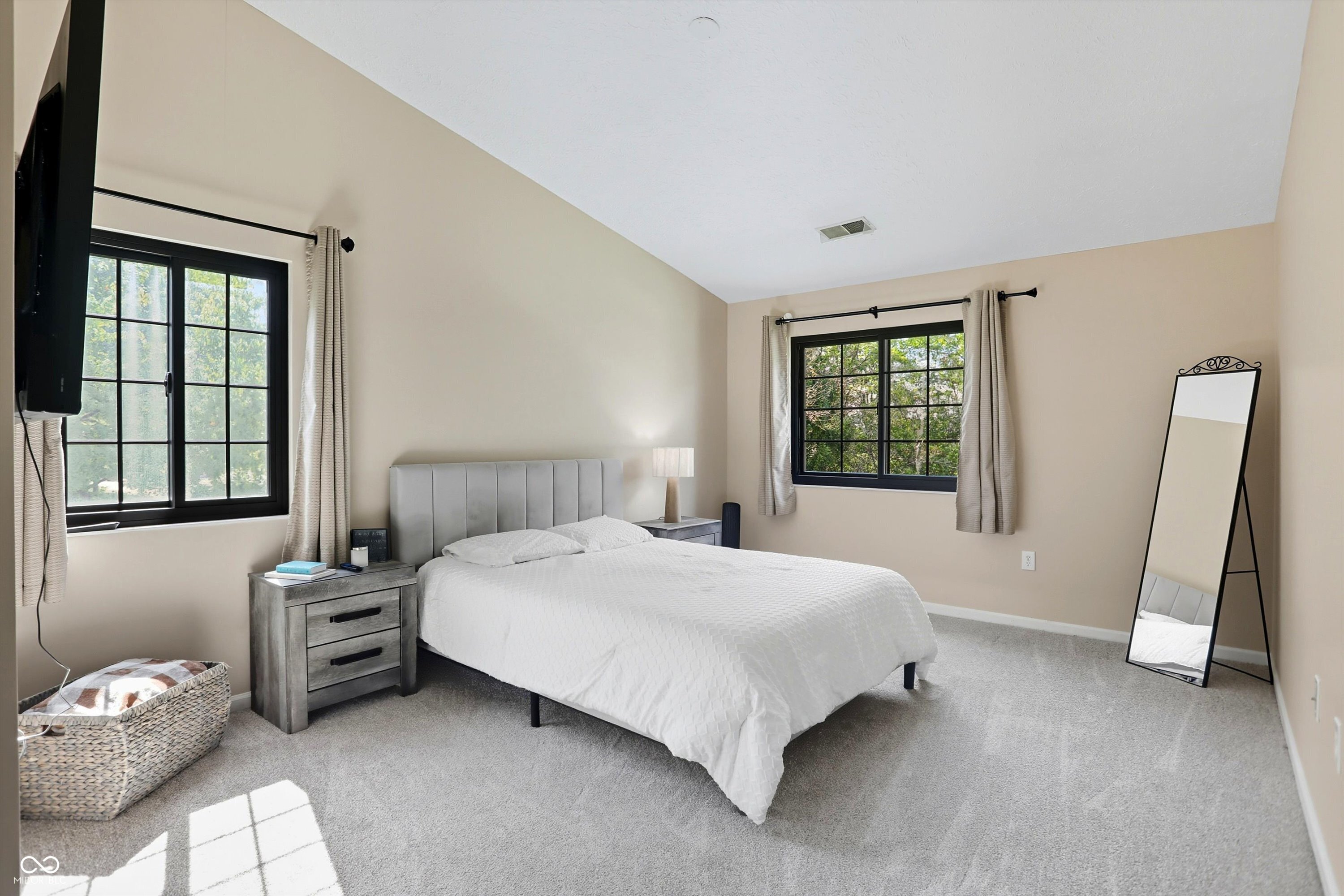 11715 Lenox Lane Unit: UNIT 207
