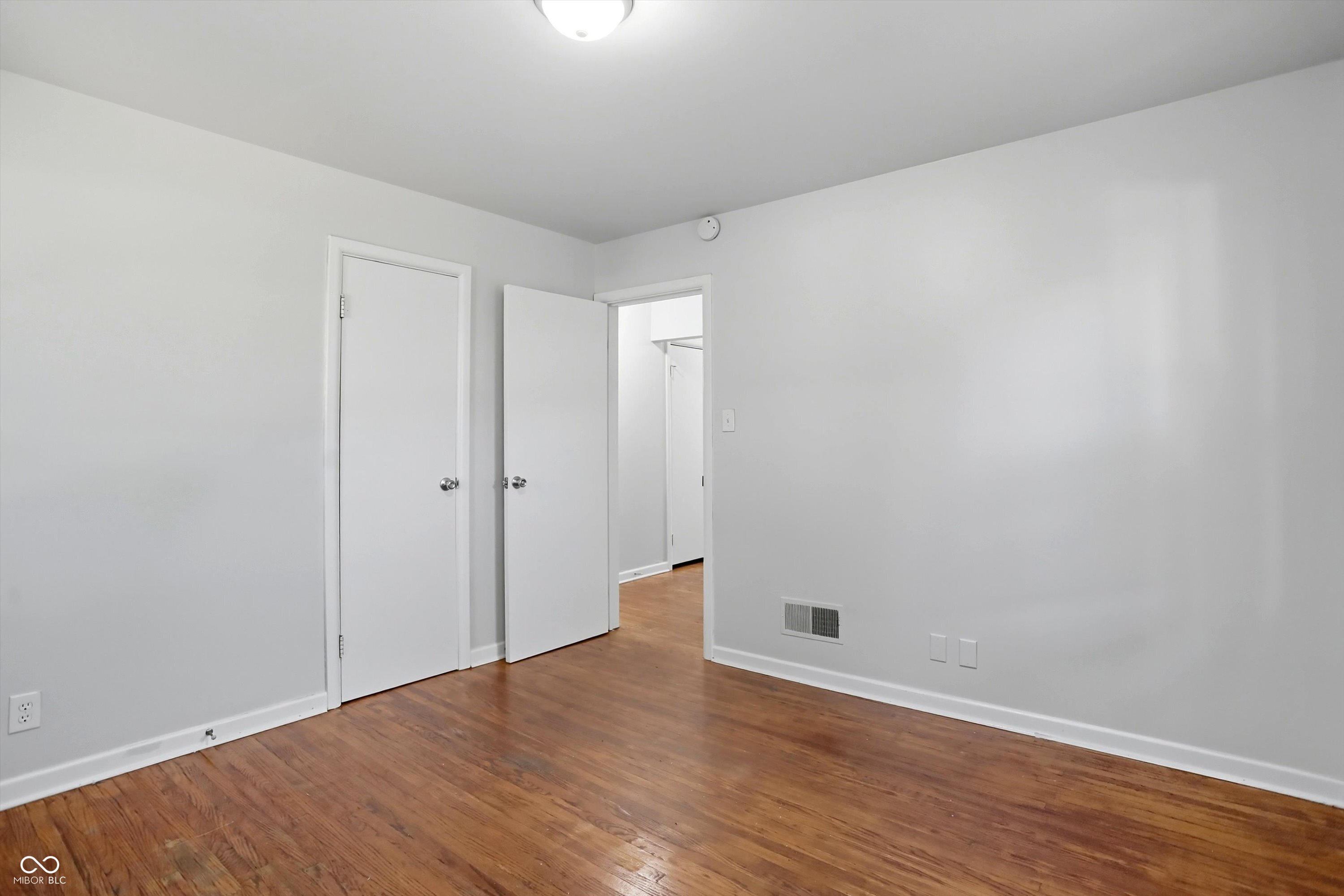 2314 E 58th Street