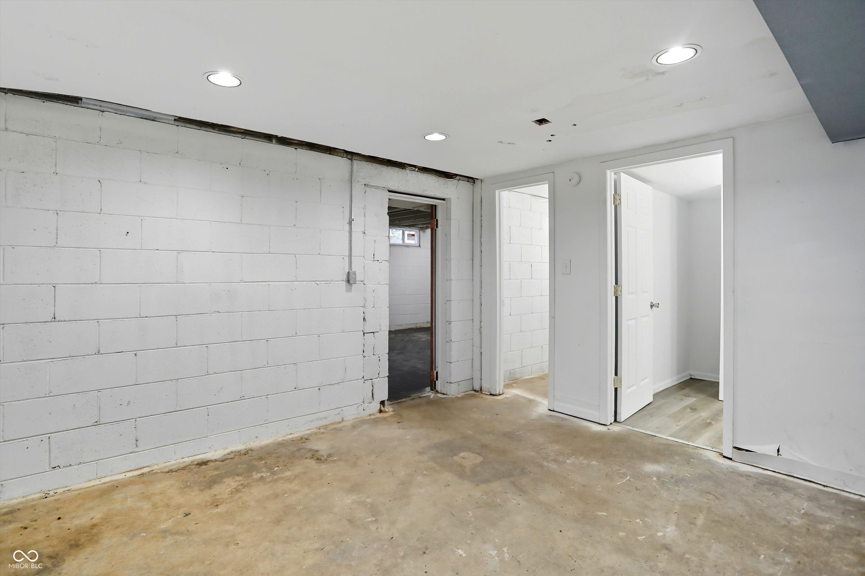 2314 E 58th Street