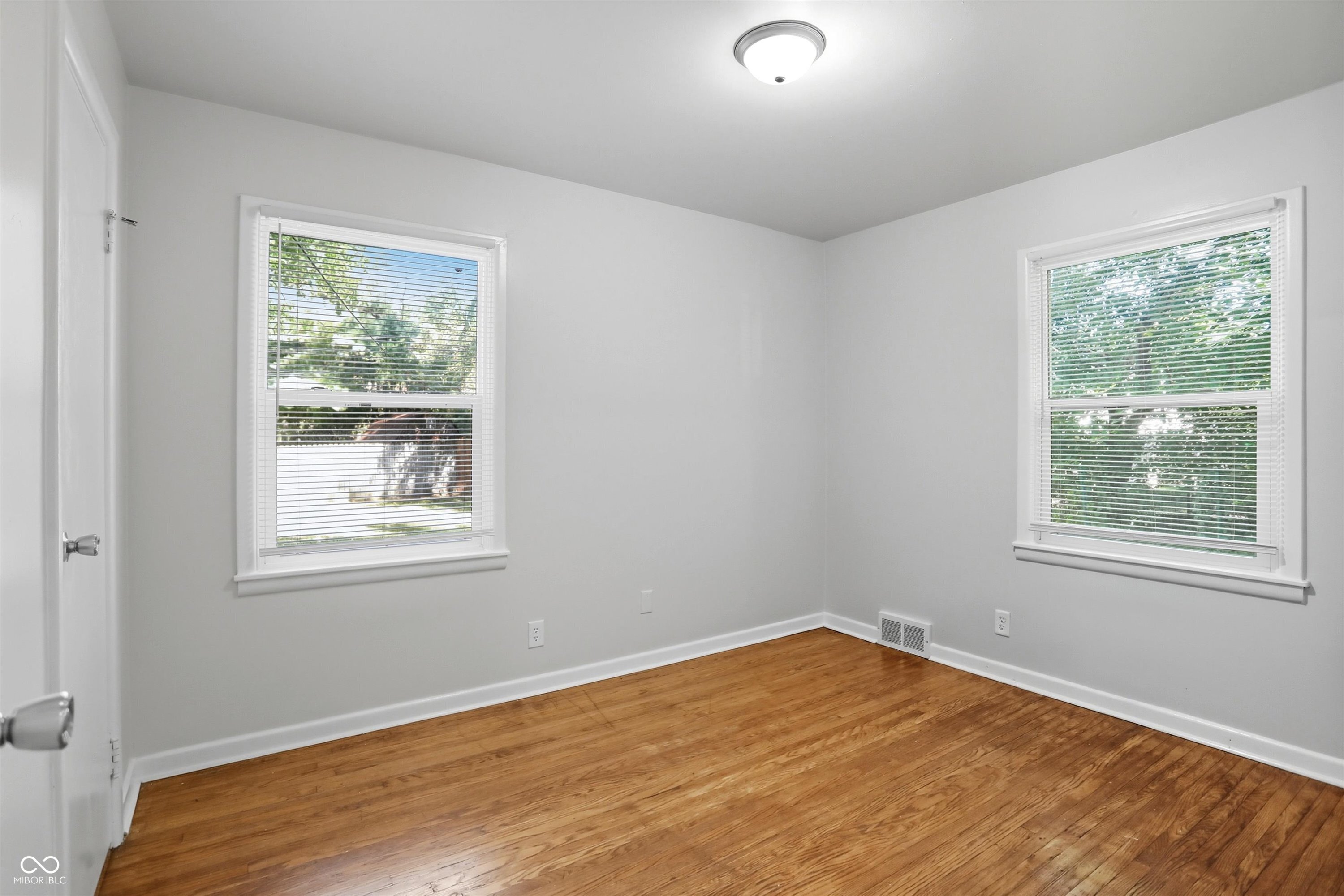 2314 E 58th Street