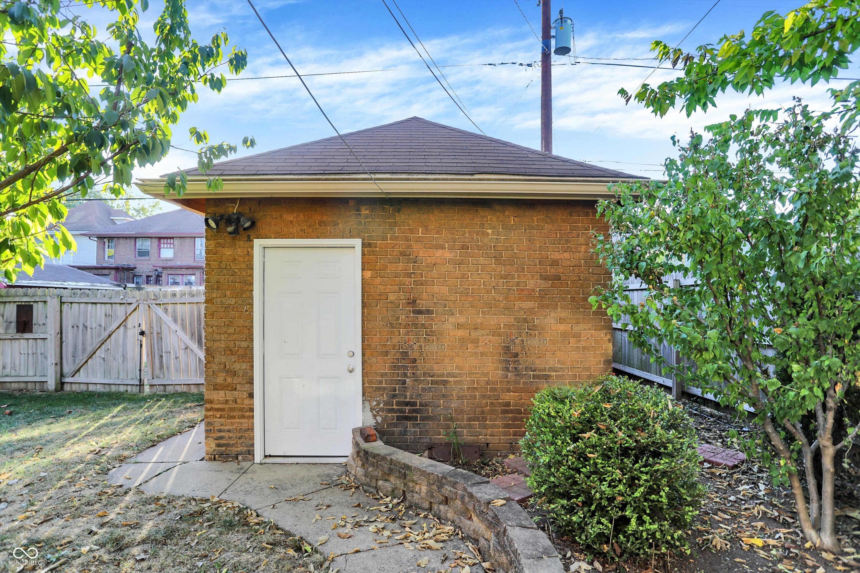 3240 Ruckle Street