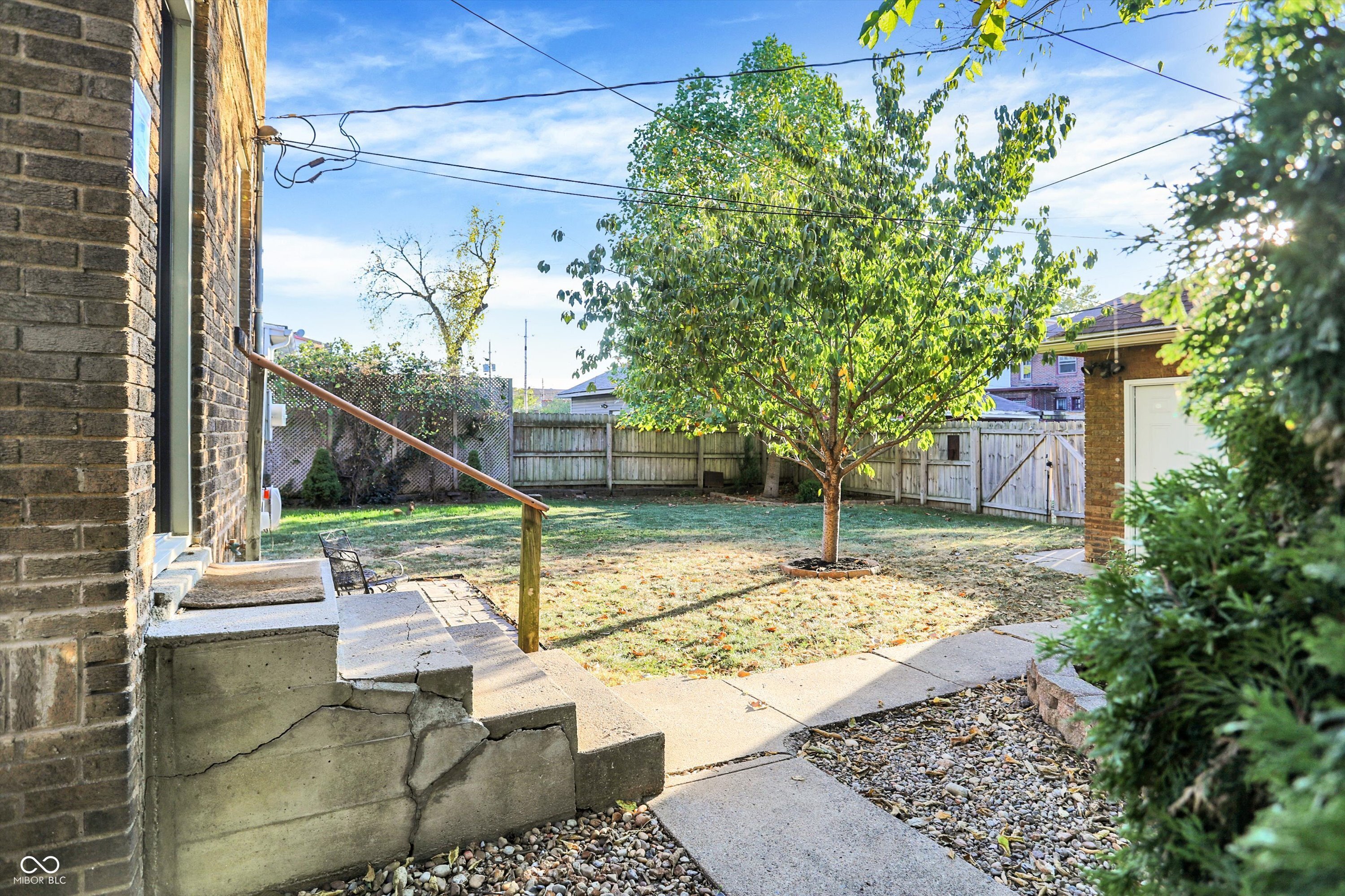 3240 Ruckle Street