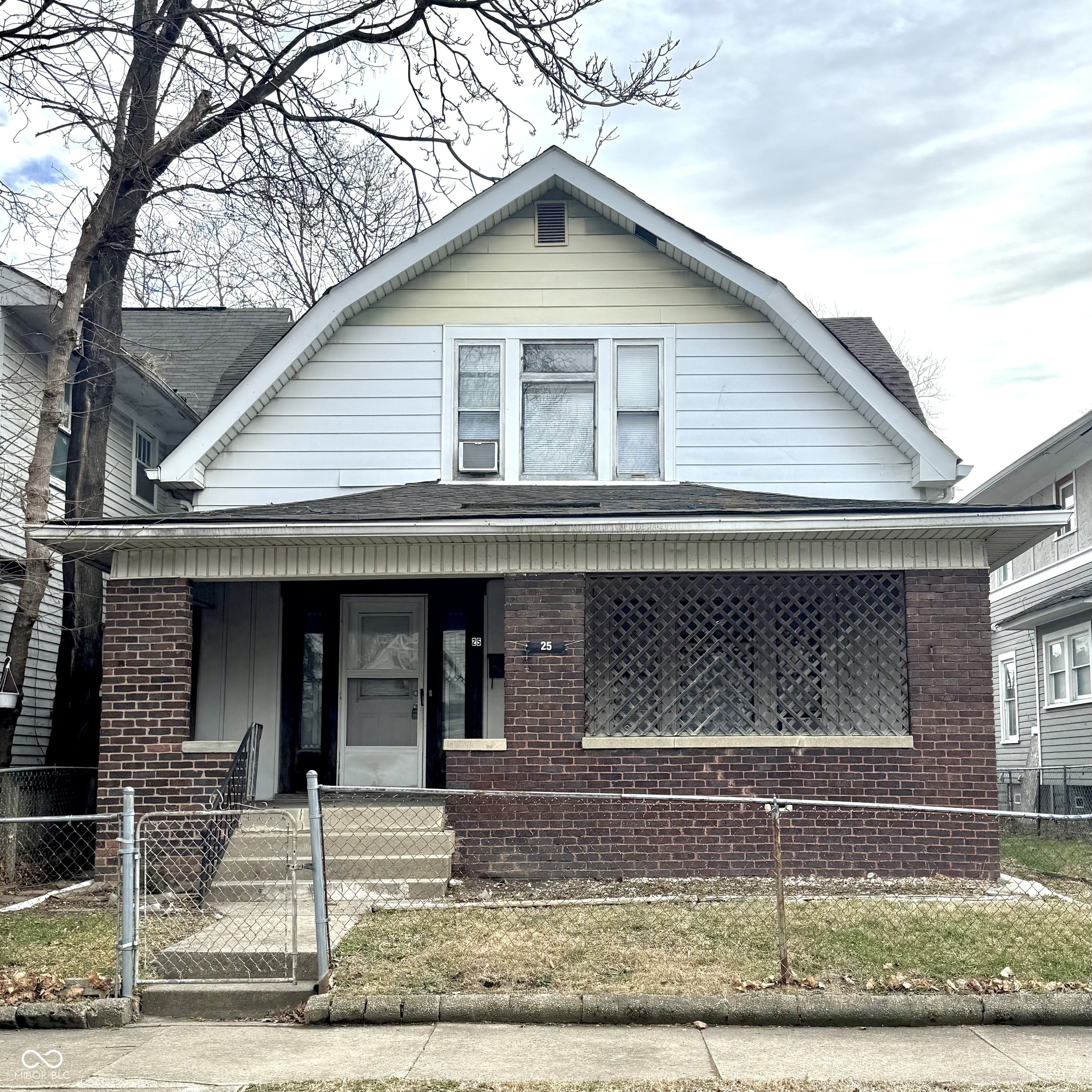 25 N Colorado Avenue