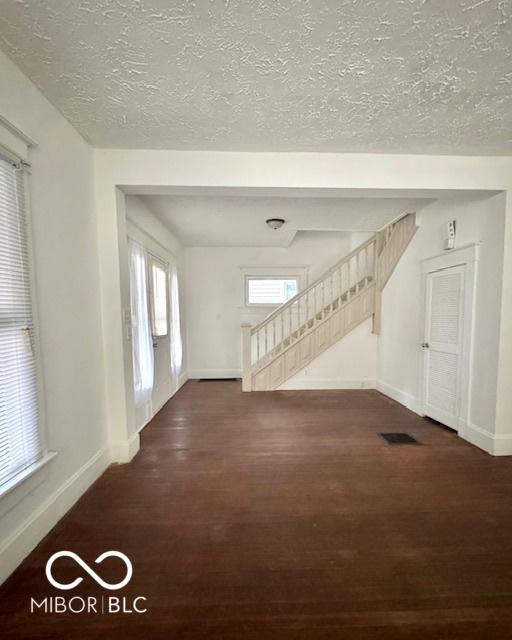 25 N Colorado Avenue