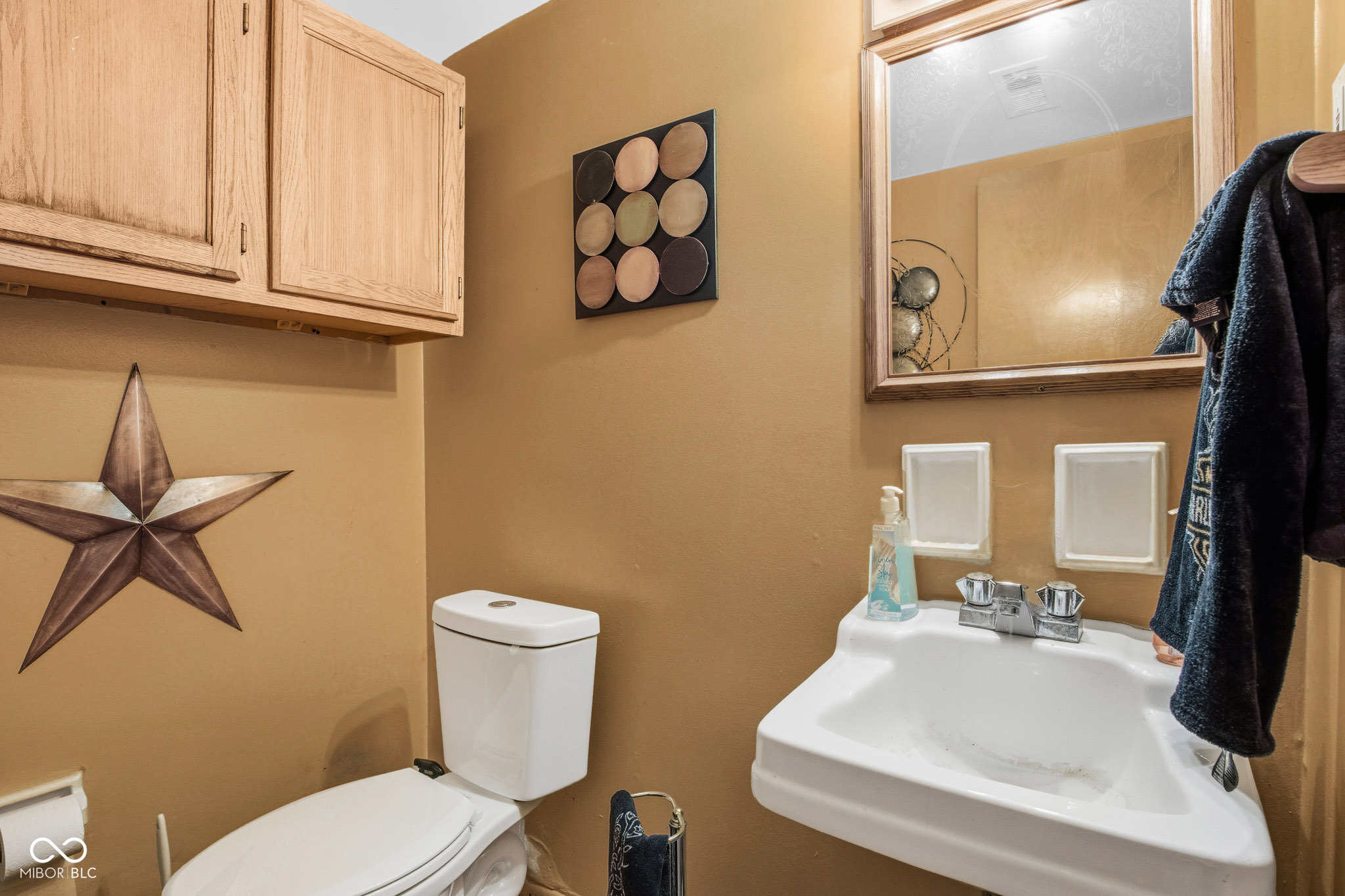 3159 Arbutus Drive